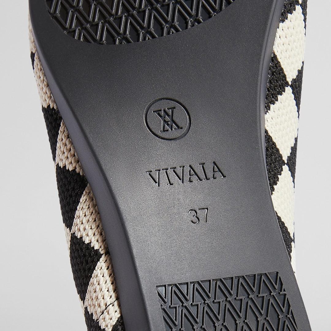 [Aria 5°] ポインテッドトゥ フラットシューズ