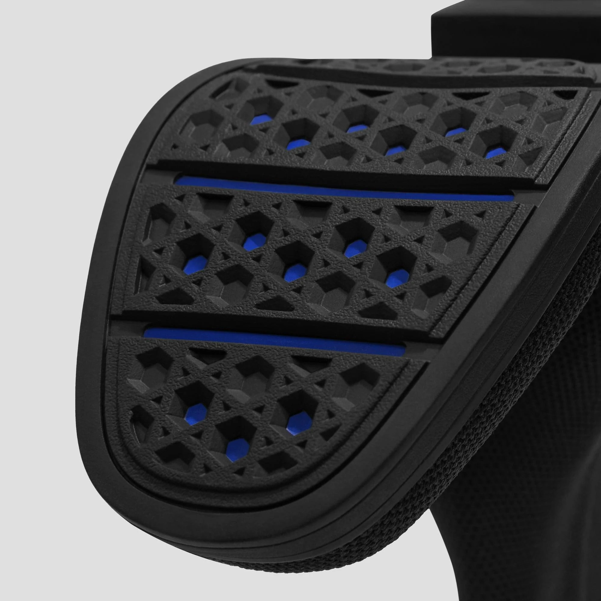 [Clara] スクエアトゥ 撥水加工 アンクルチェルシーブーツ