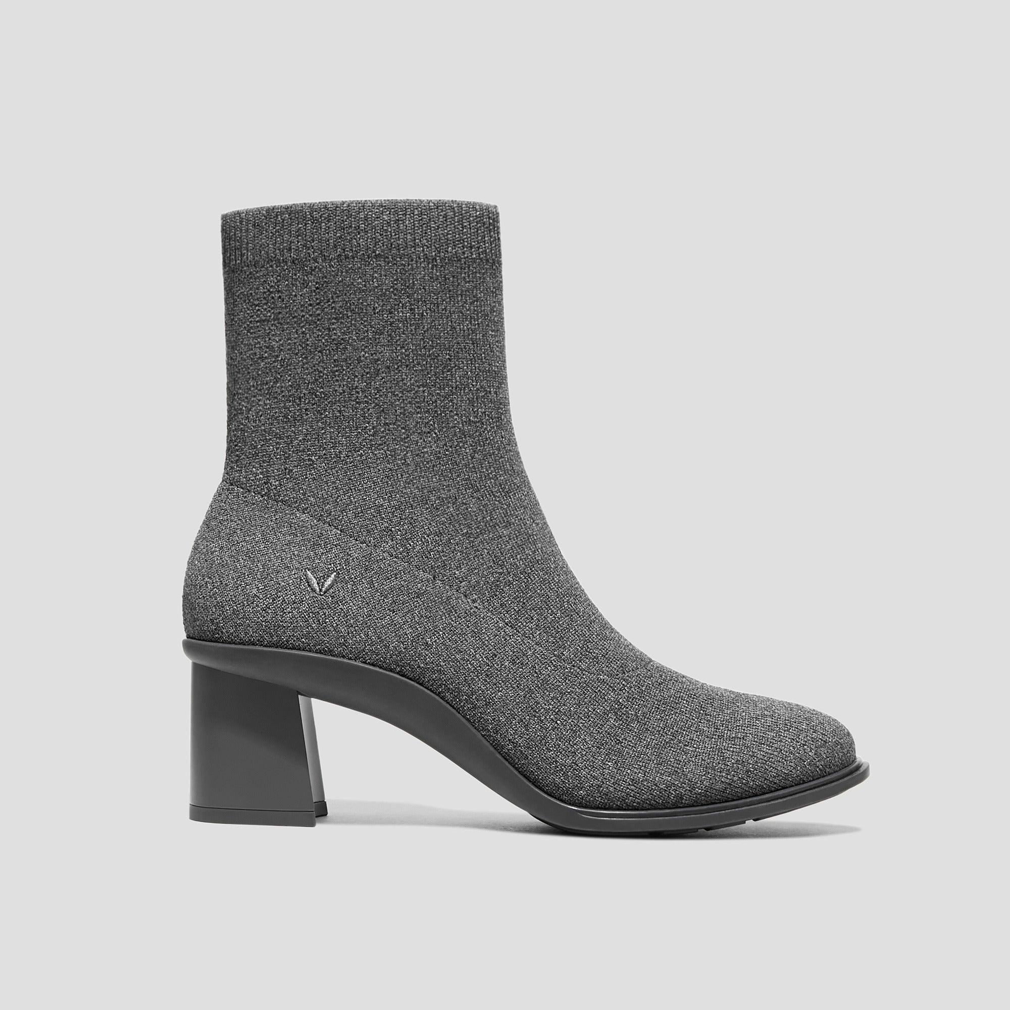 [Amanda] アーモンドトゥ 撥水加工 ランニングヒールブーツ