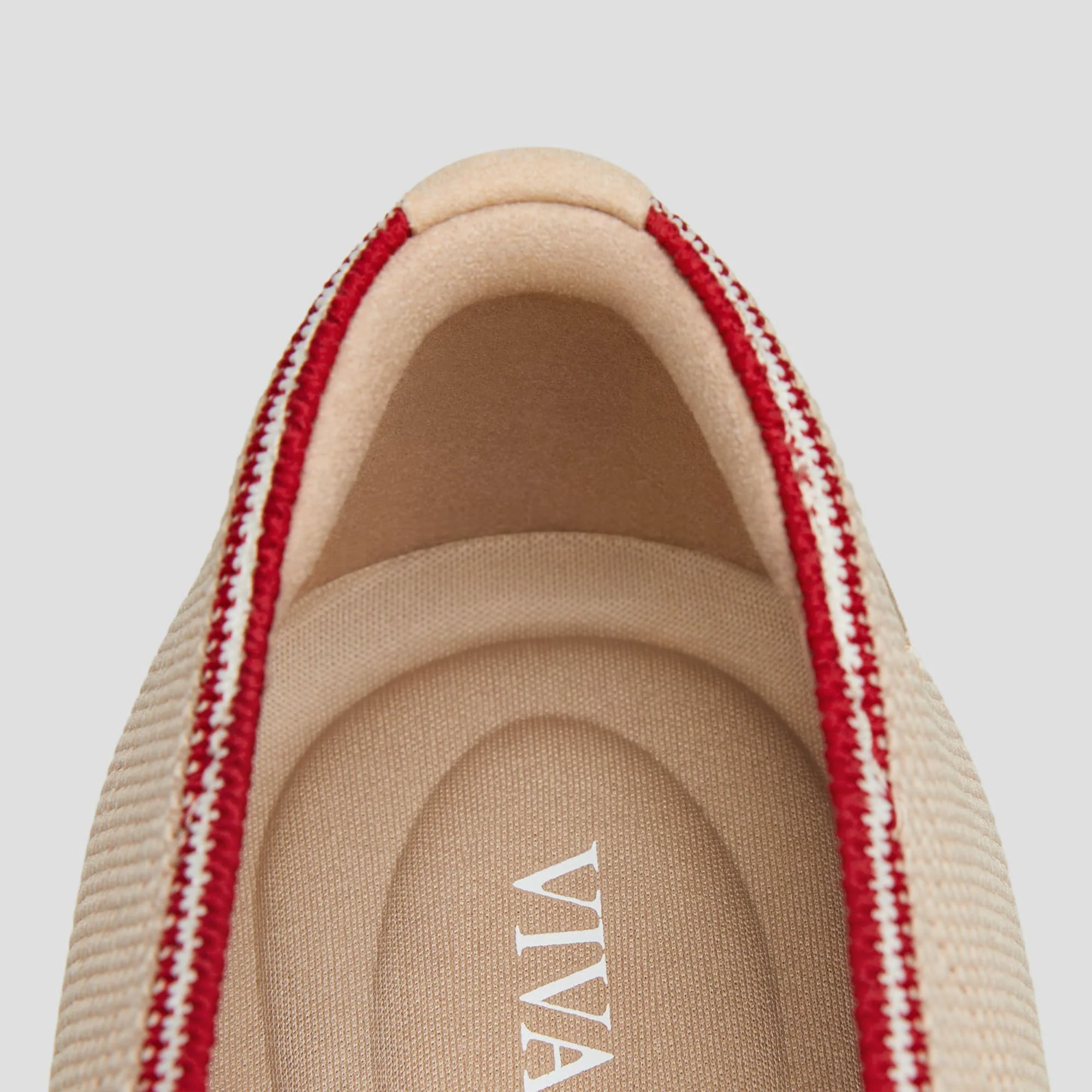 [Aria 5°] ポインテッドトゥ フラットシューズ