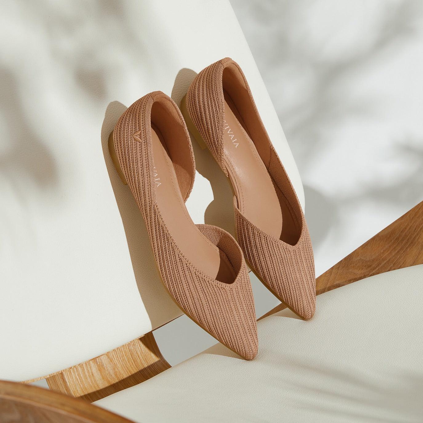 [Melia 2.0] ポインテッドトゥ Vカット フラットシューズ