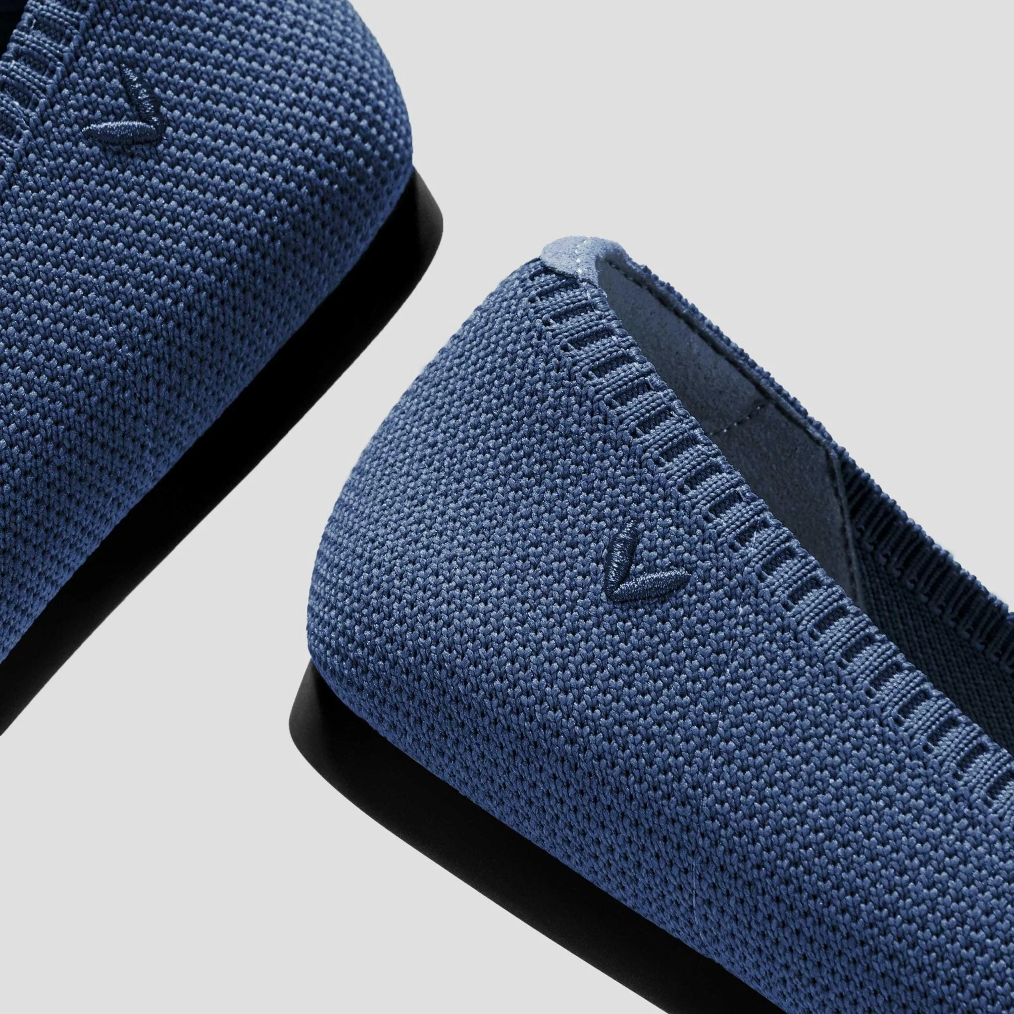 [Aria 5°] ポインテッドトゥ フラットシューズ