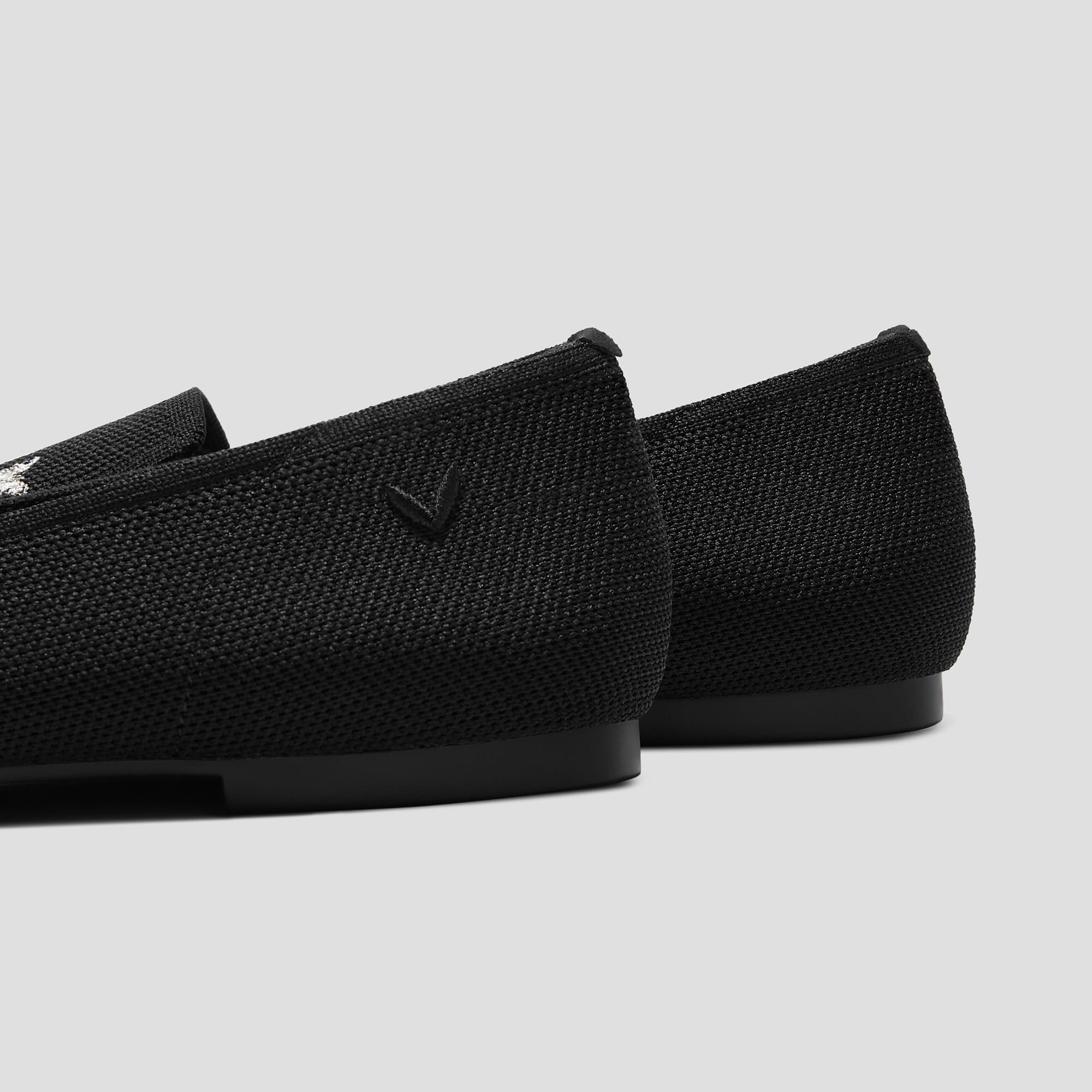 [Audrey] ラウンドトゥ アニマル刺繍 ローファー