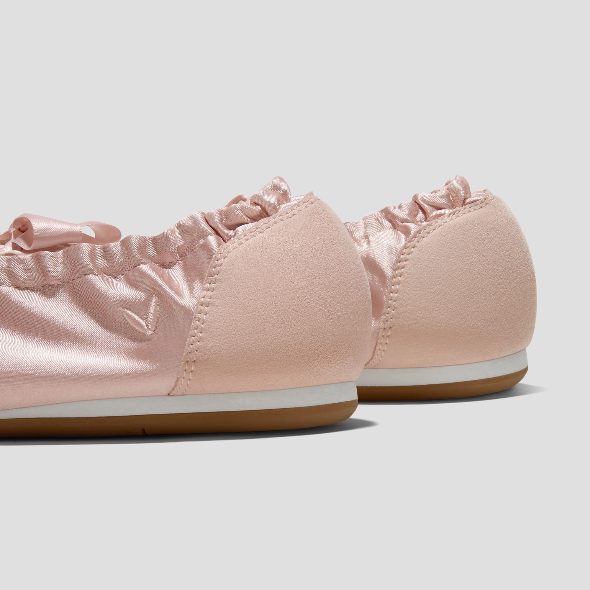 [Yanka] ラウンドトゥ レースアップ スニーカーリーナ