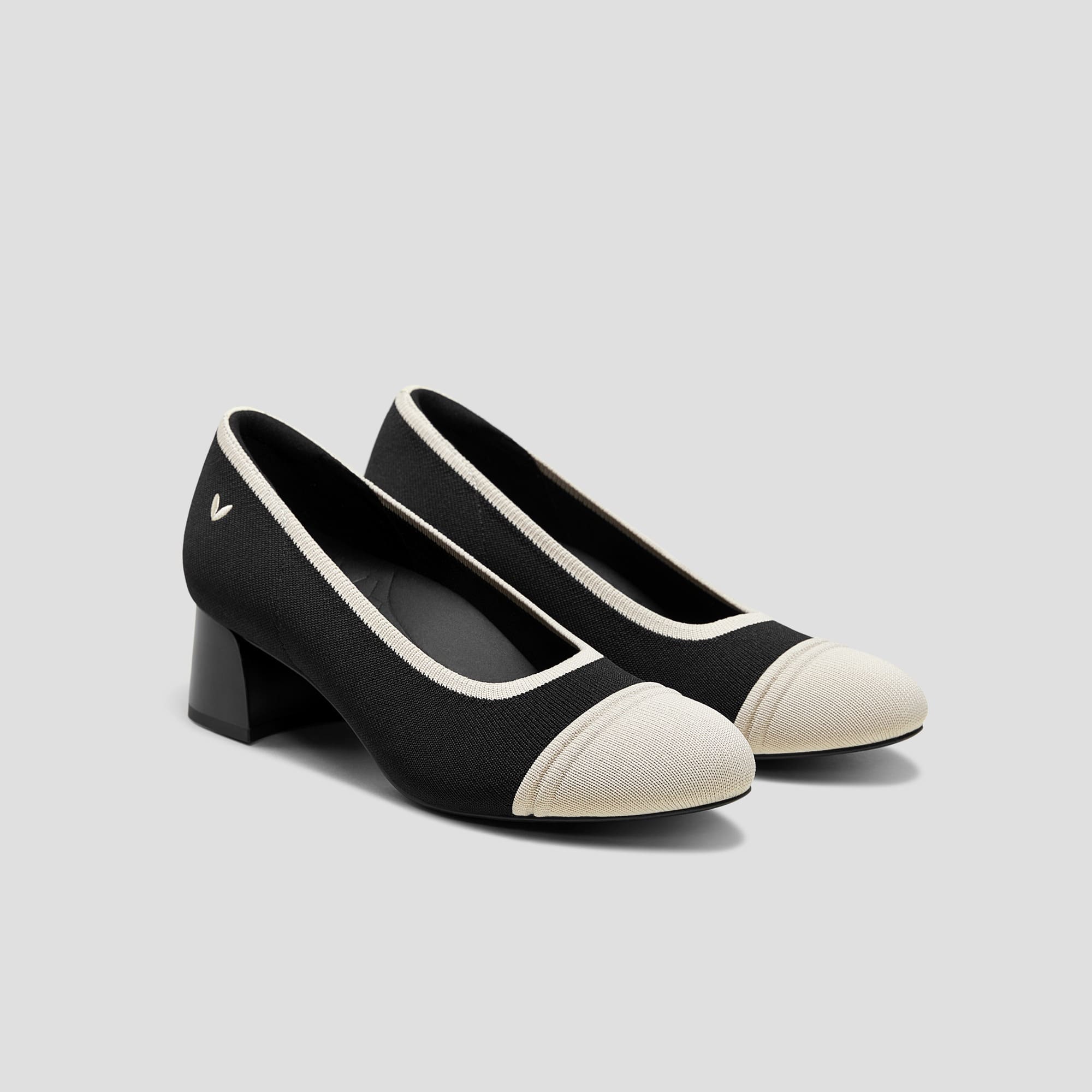 [Julie Arch Pro] ラウンドトゥ チャンキーヒール パンプス