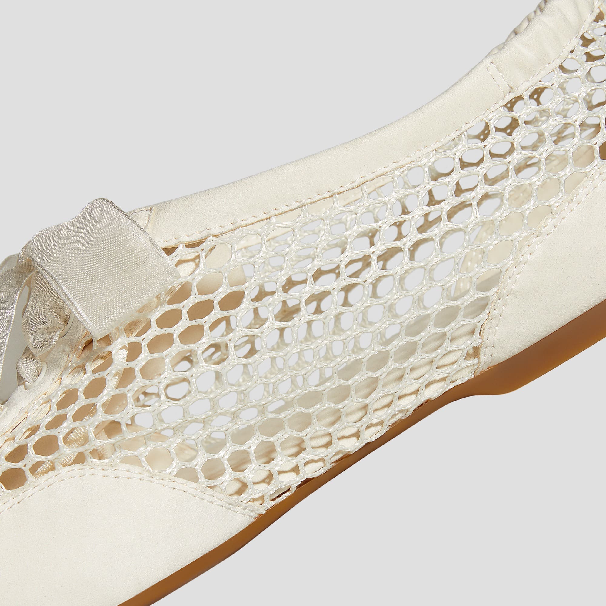 [Cristina] レースアップ サテン スニーカーリーナ