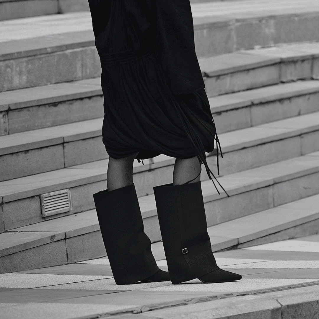 [Alana] ポインテッドトゥ ミッドヒールブーツ