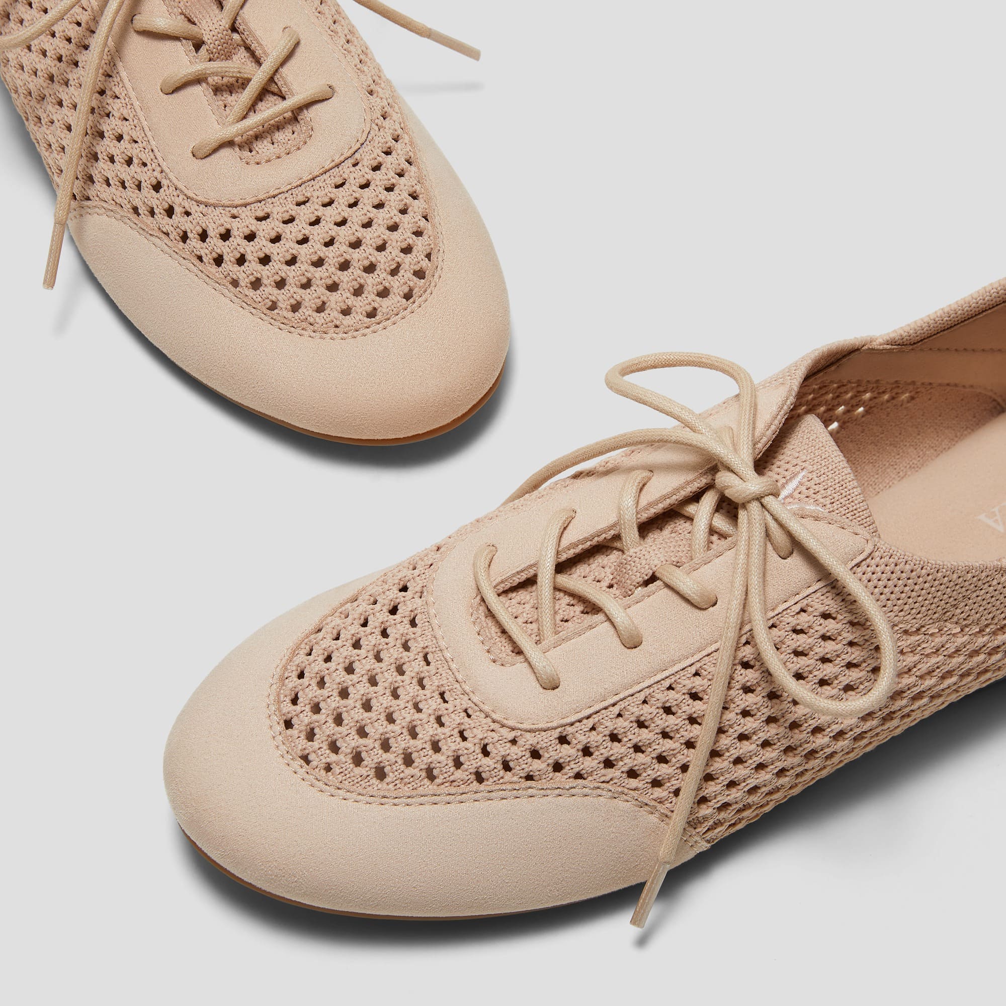 [Yara] アーモンドトゥ メッシュ バレエスニーカー