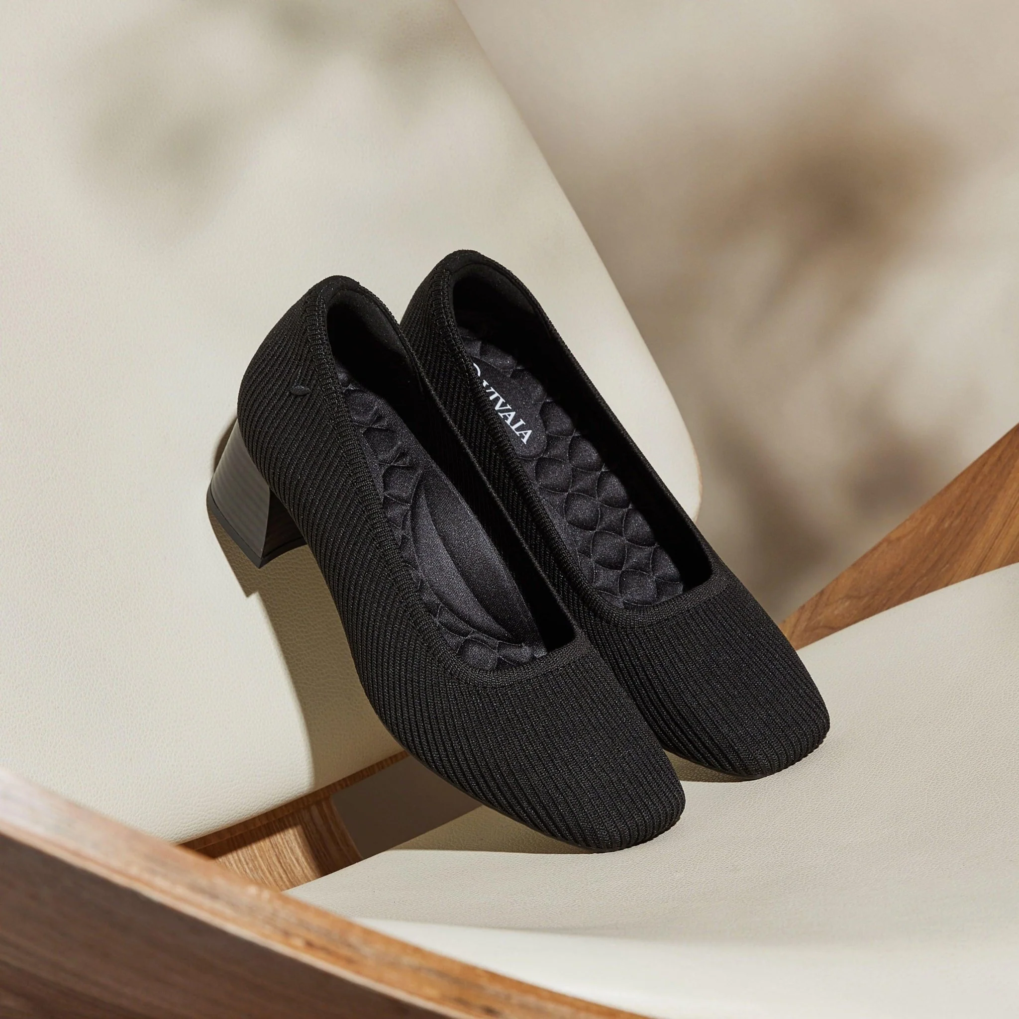 [Melody Pro] スクエアトゥ チャンキーヒール パンプス