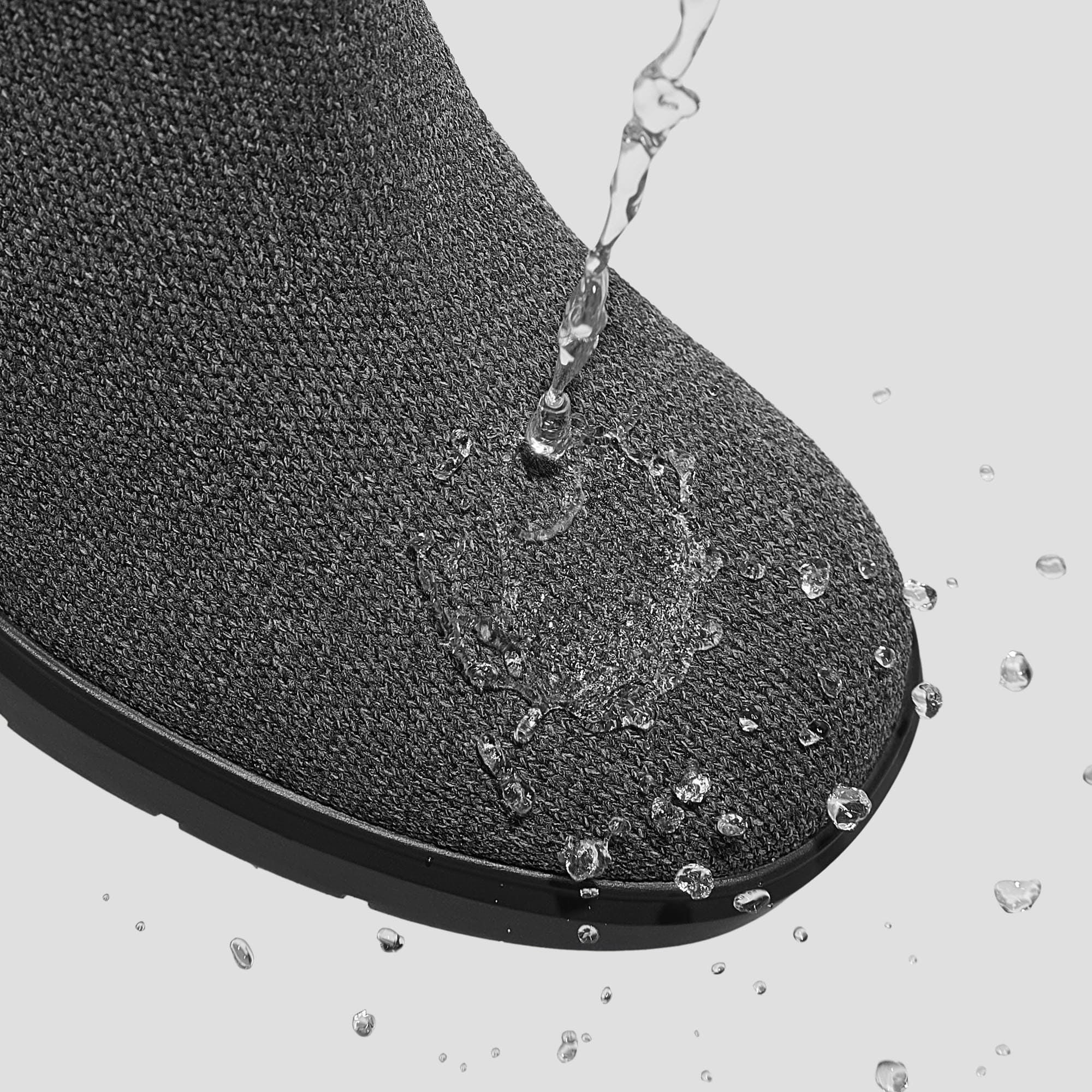 [Gisella] スクエアトゥ 撥水加工 ヒールブーツ