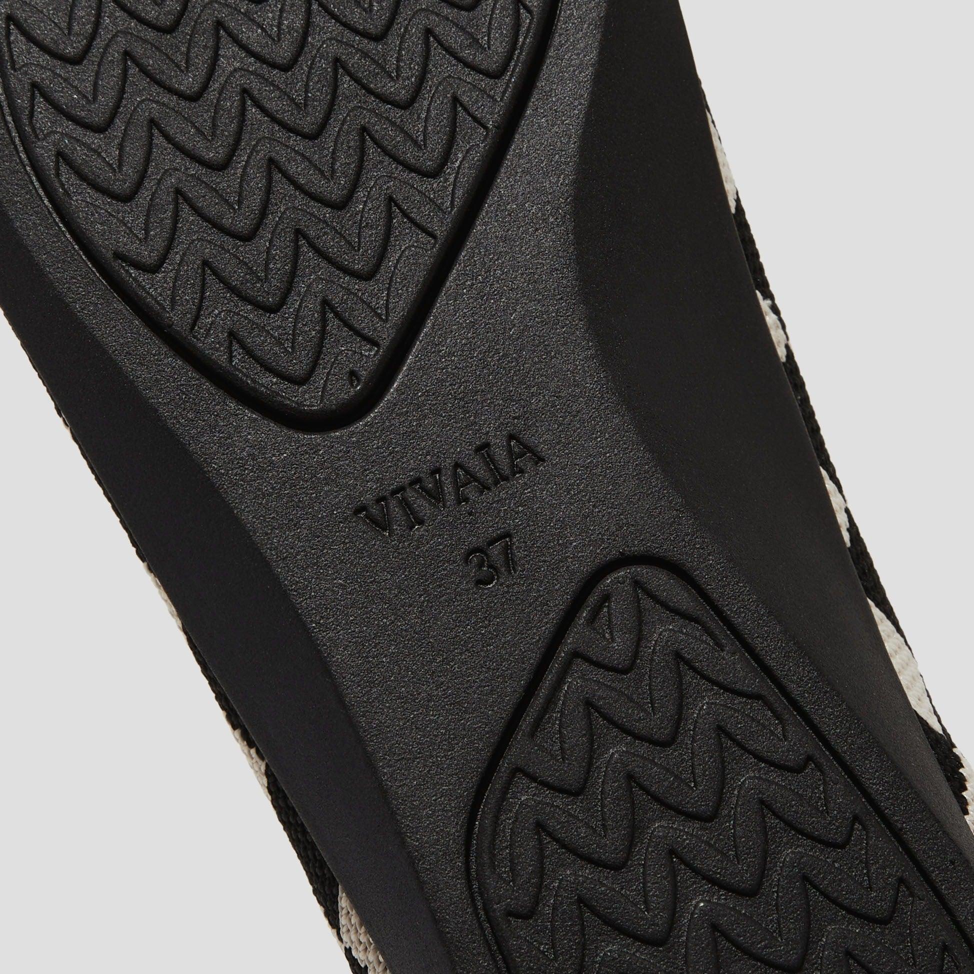 [Aria Walker] ポインテッドトゥ 超軽量 厚底 フラットシューズ