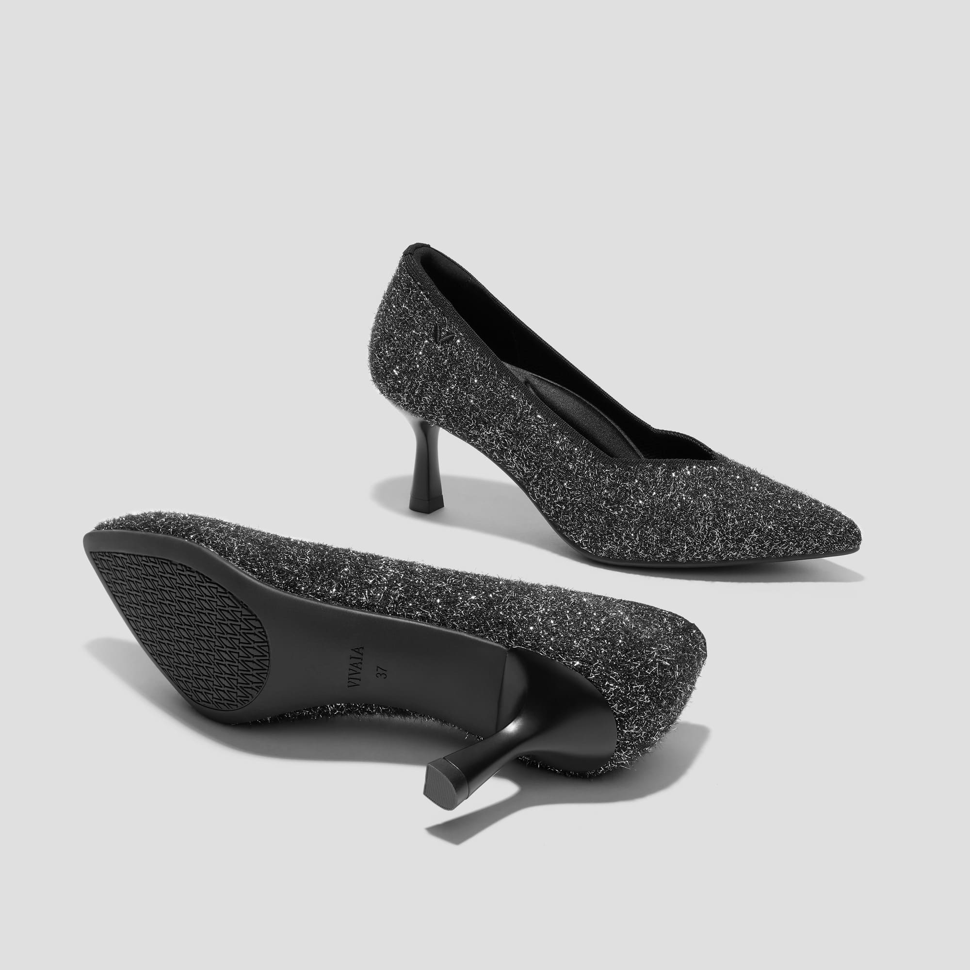 [Anna] ポインテッドトゥ ミッドヒール