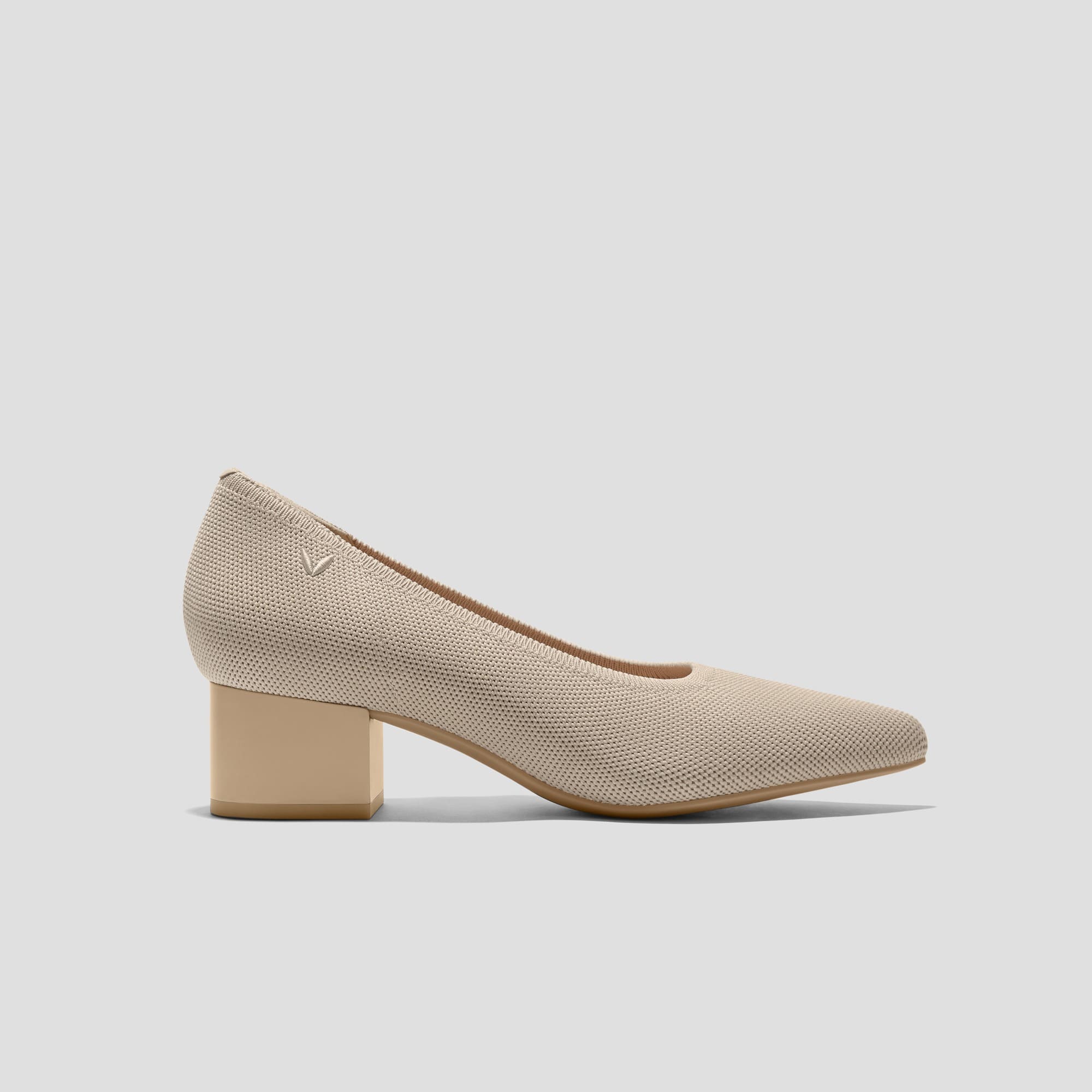 [Georgia] ポインテッドトゥ ストレスフリー チャンキーヒール