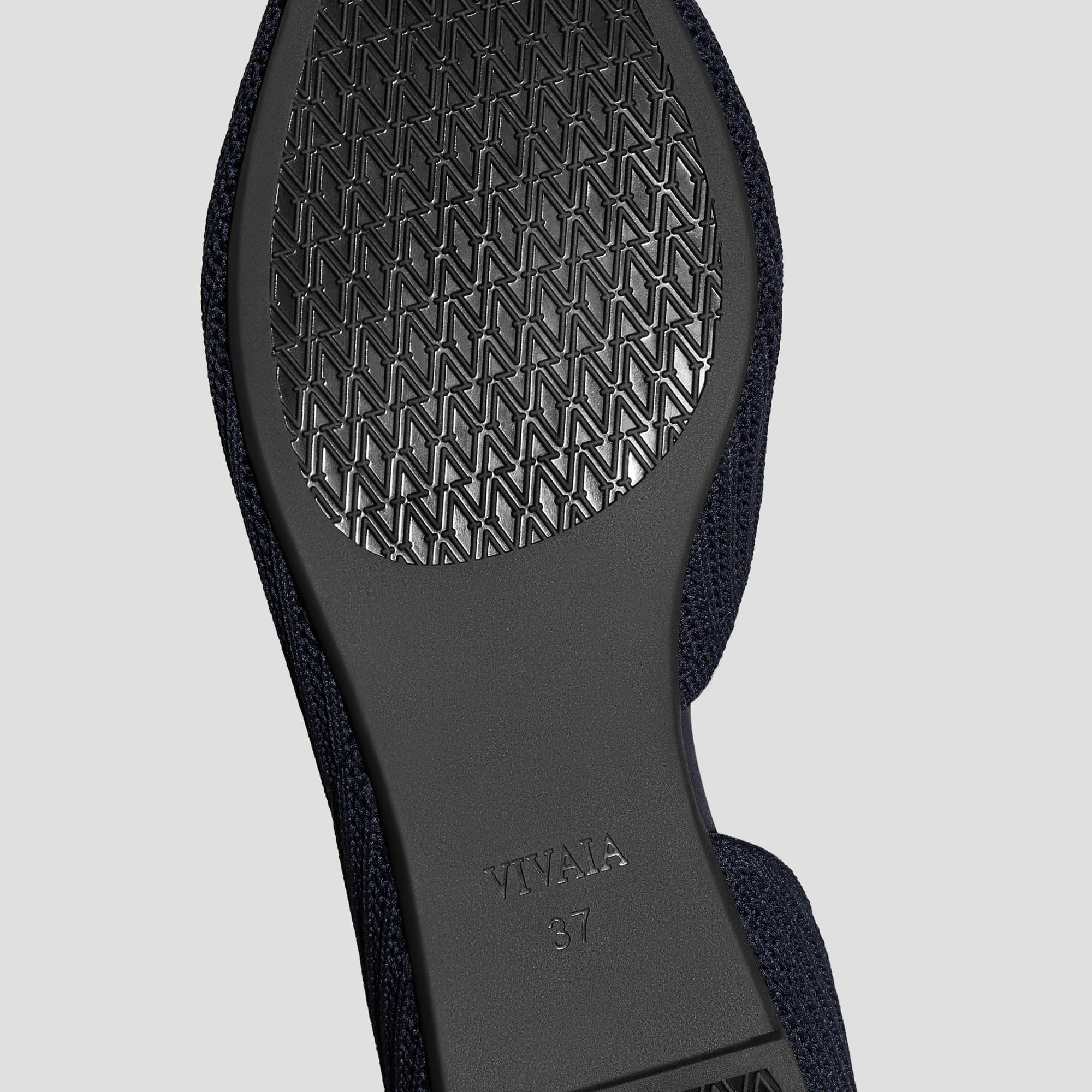 [Melia 2.0] ポインテッドトゥ Vカット フラットシューズ