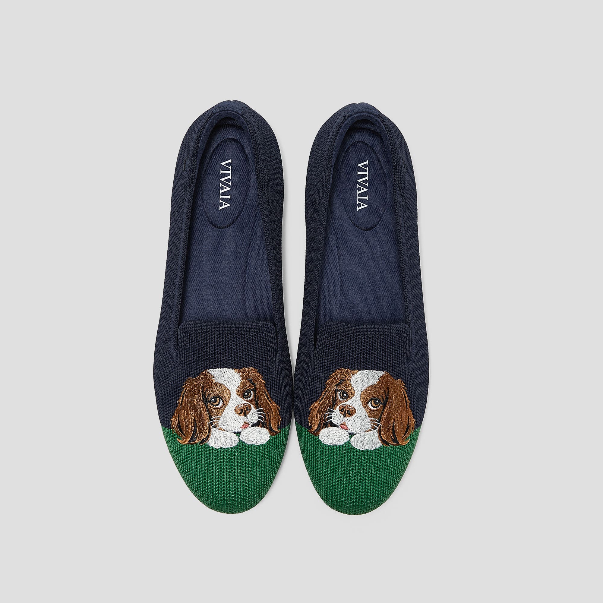 [Audrey] ラウンドトゥ アニマル刺繍 ローファー