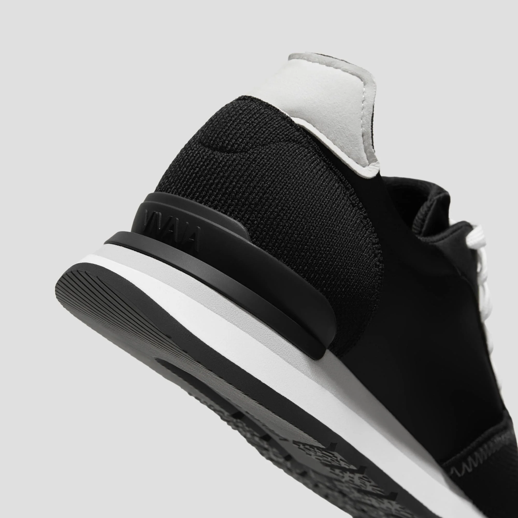 [Allegro] ユニセックス サテン ラックス スニーカー