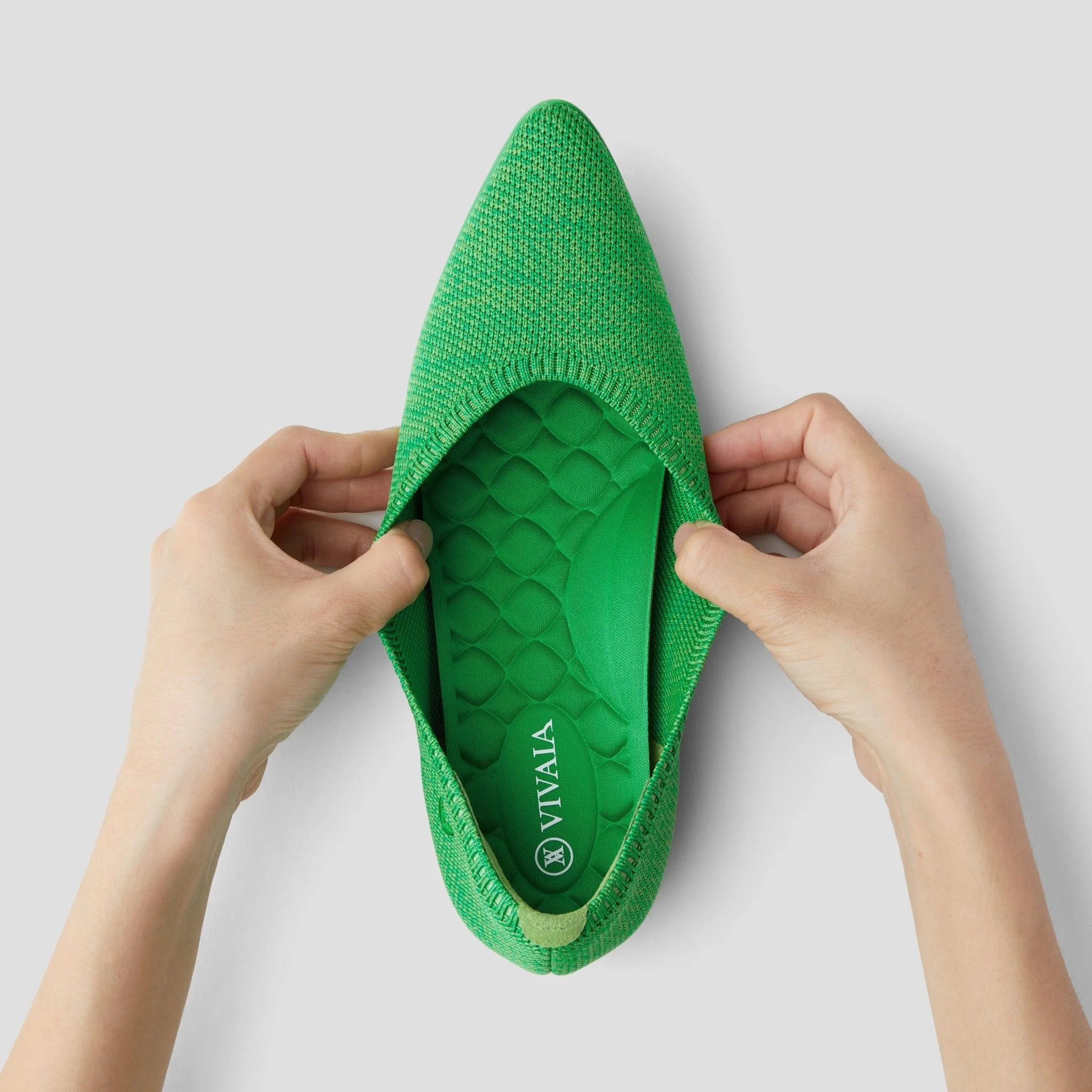 [Aria Walker] ポインテッドトゥ 超軽量 厚底 フラットシューズ