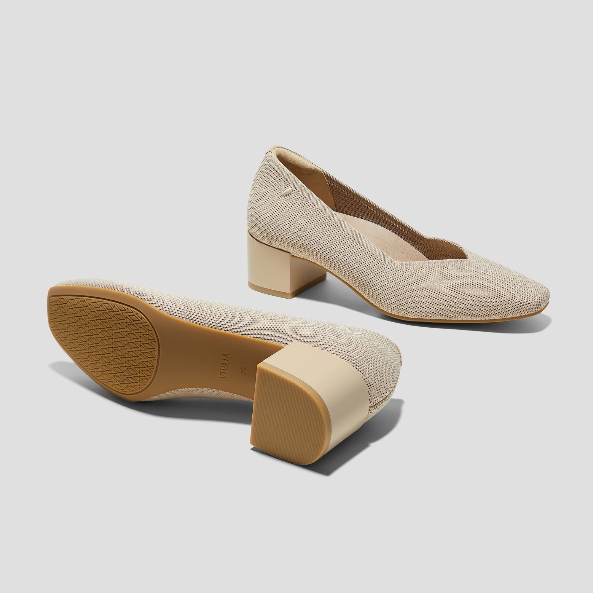 [Megan]  スクエアトゥ  ストレスフリー ブロックヒール