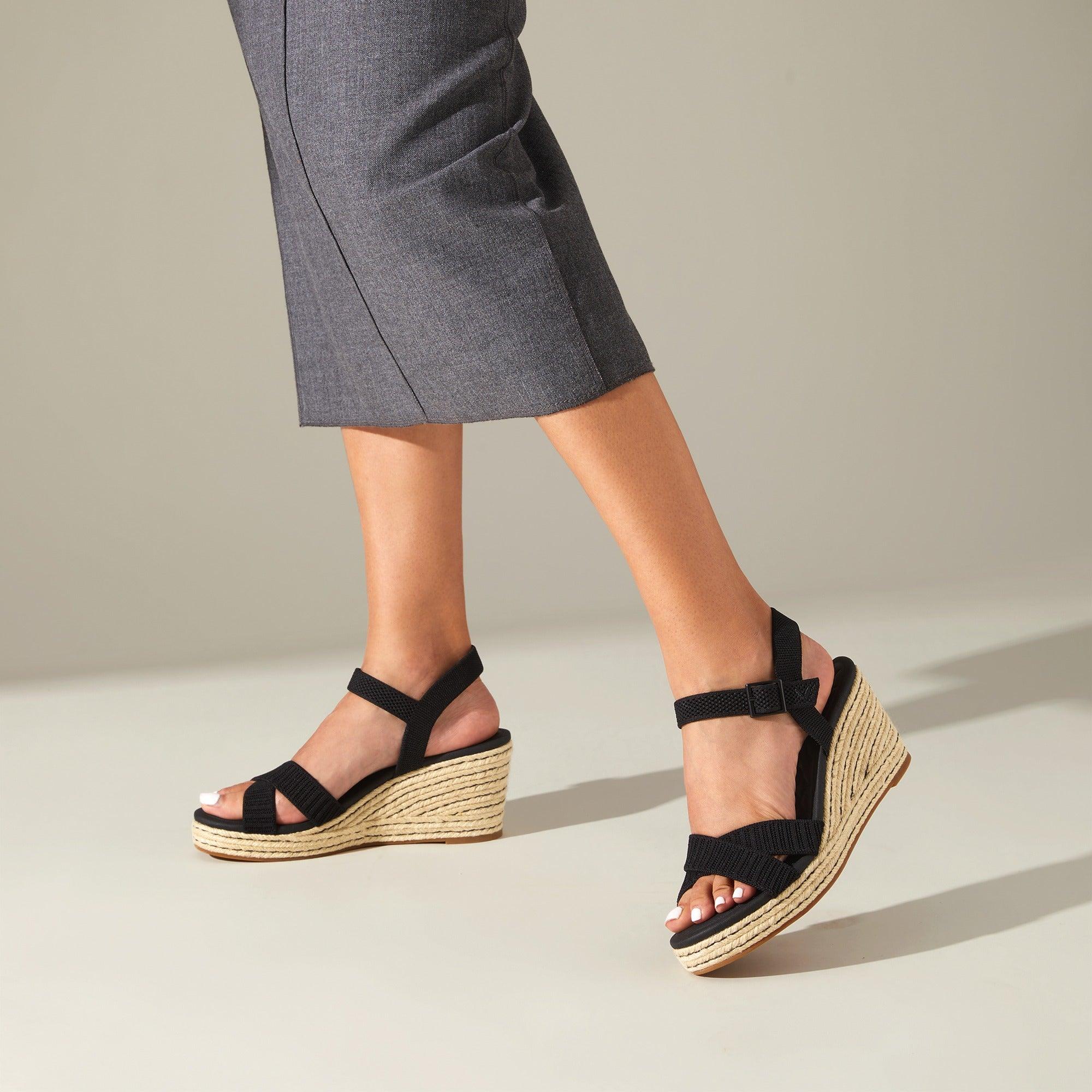 [Sally Pro] AdaptAll™ ラウンドトゥ ウェッジヒール サンダル