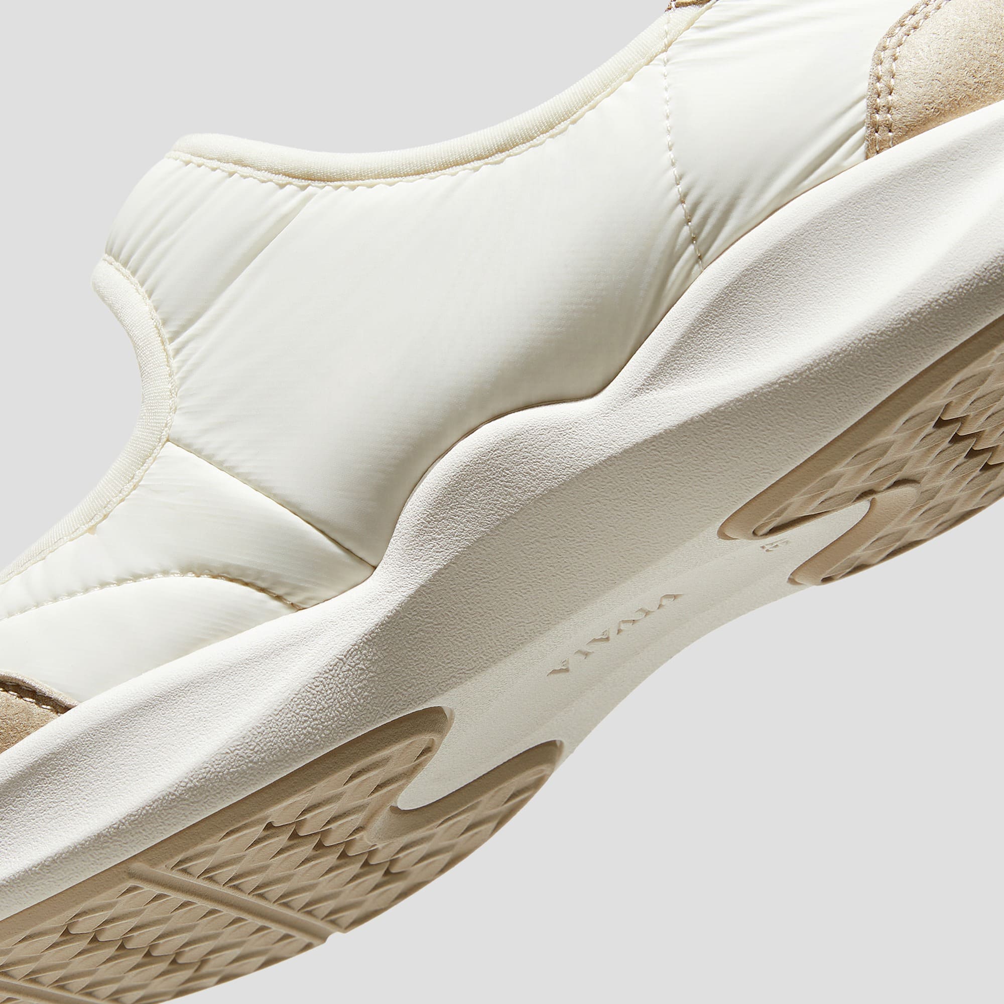 [Ivee] ラウンドトゥ 再生ナイロン メリージェーン スニーカー フラット 