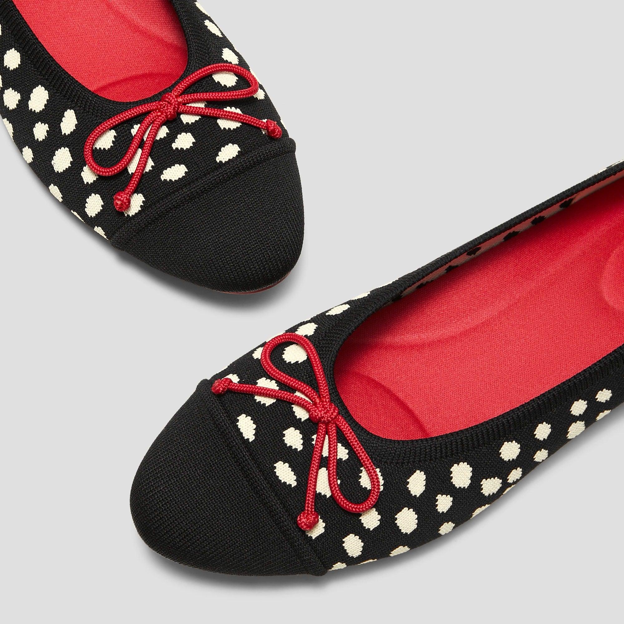 [Tiana] アーモンドトゥ フラットシューズ