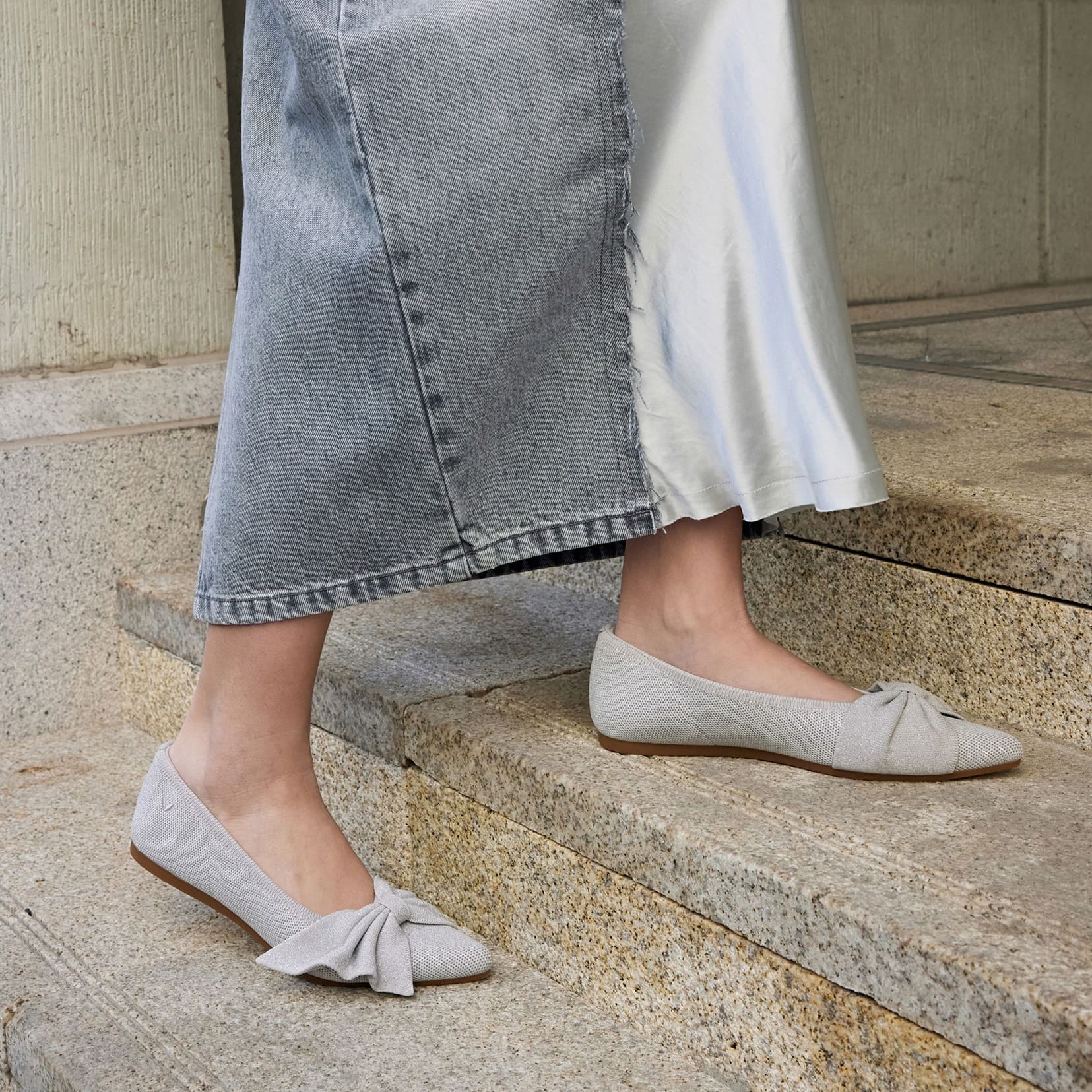 [Azura] ポインテッドトゥ リボン付き フラット