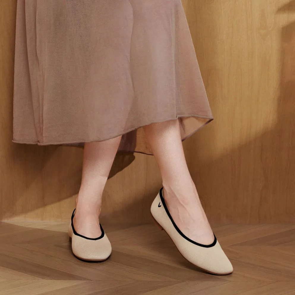 [Nubia] アーモンドトゥ プレッシャーフリー フラット