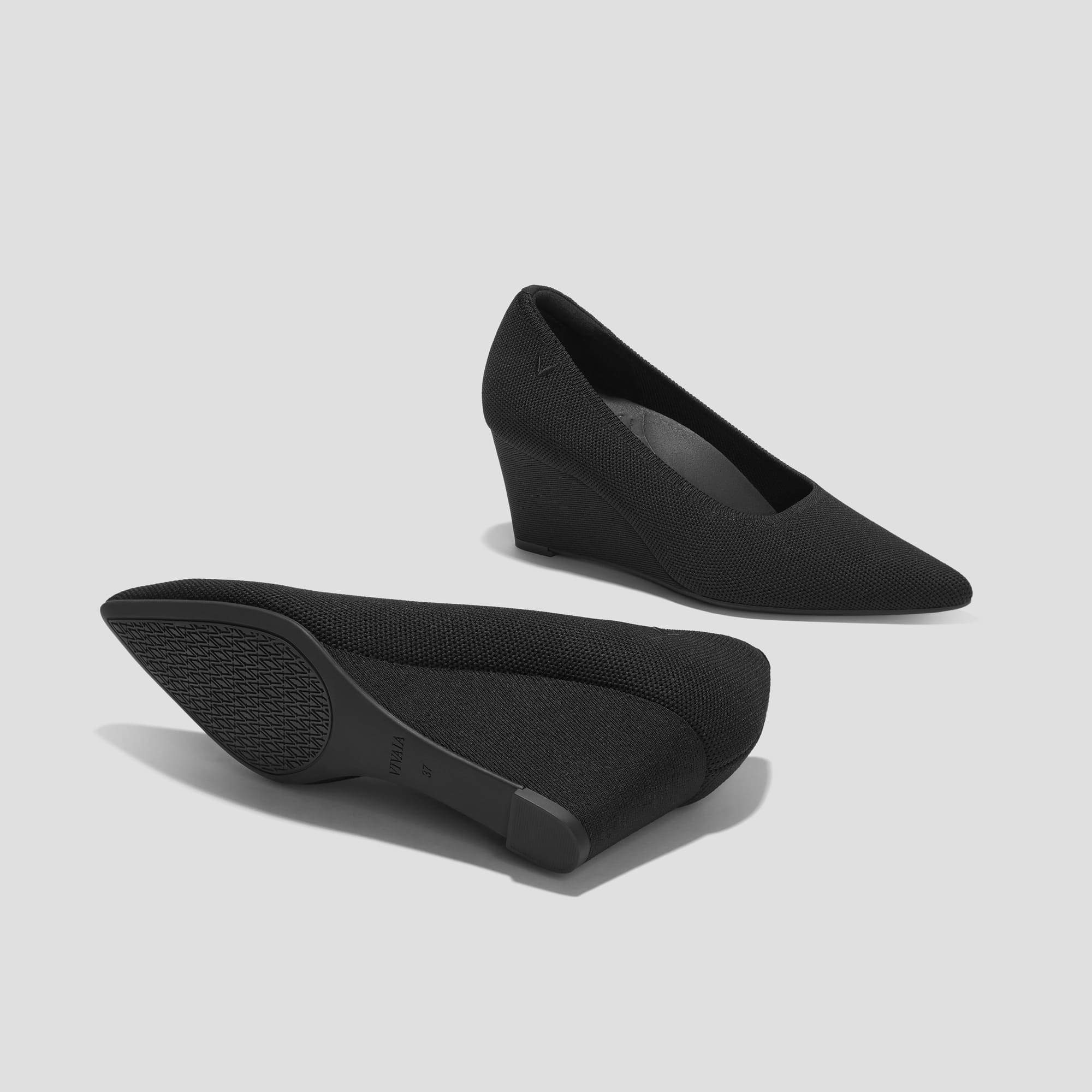 [Deborah] ポインテッドトゥ ストレスフリー ウェッジヒール