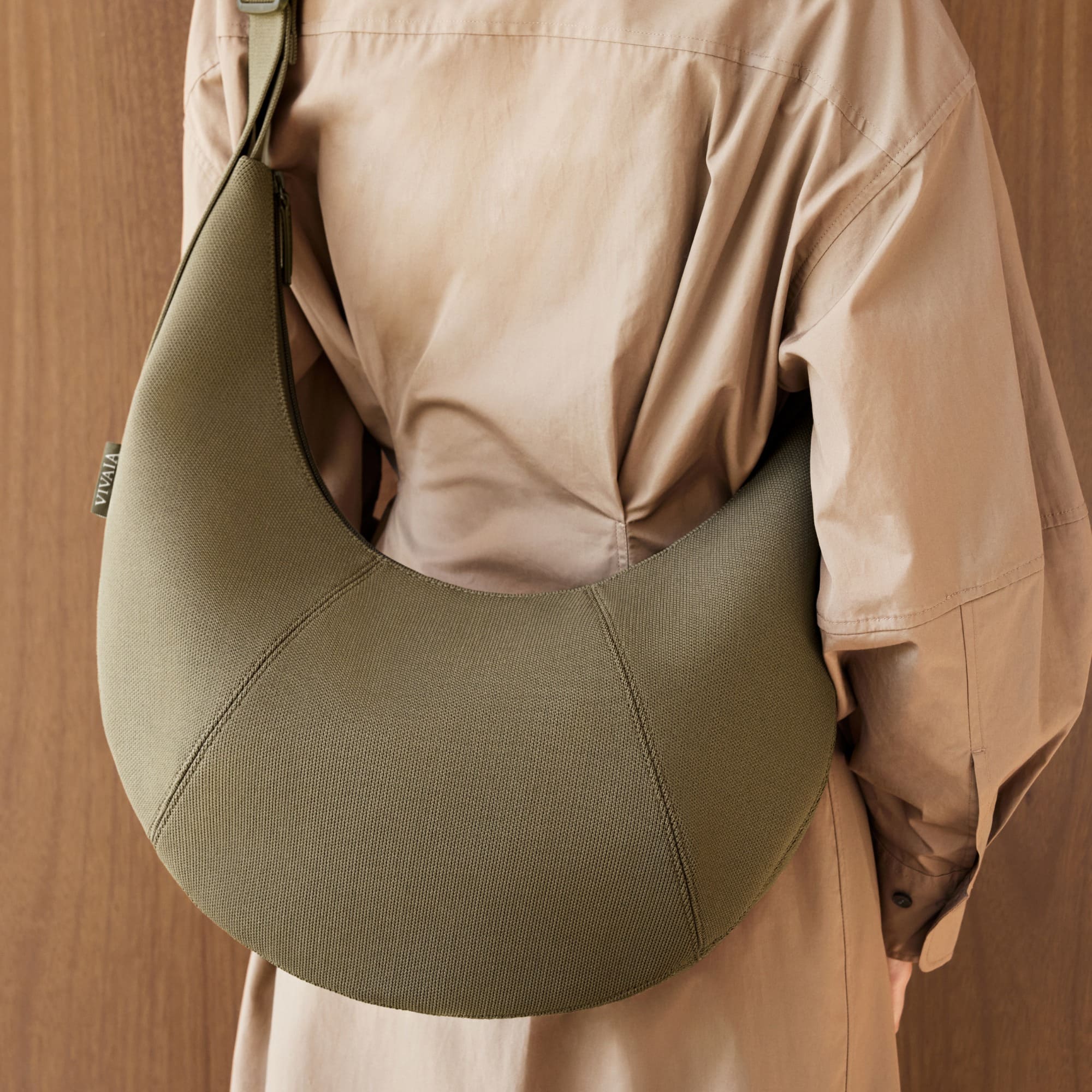 [Kiana] 6L容量 ムーンバッグ