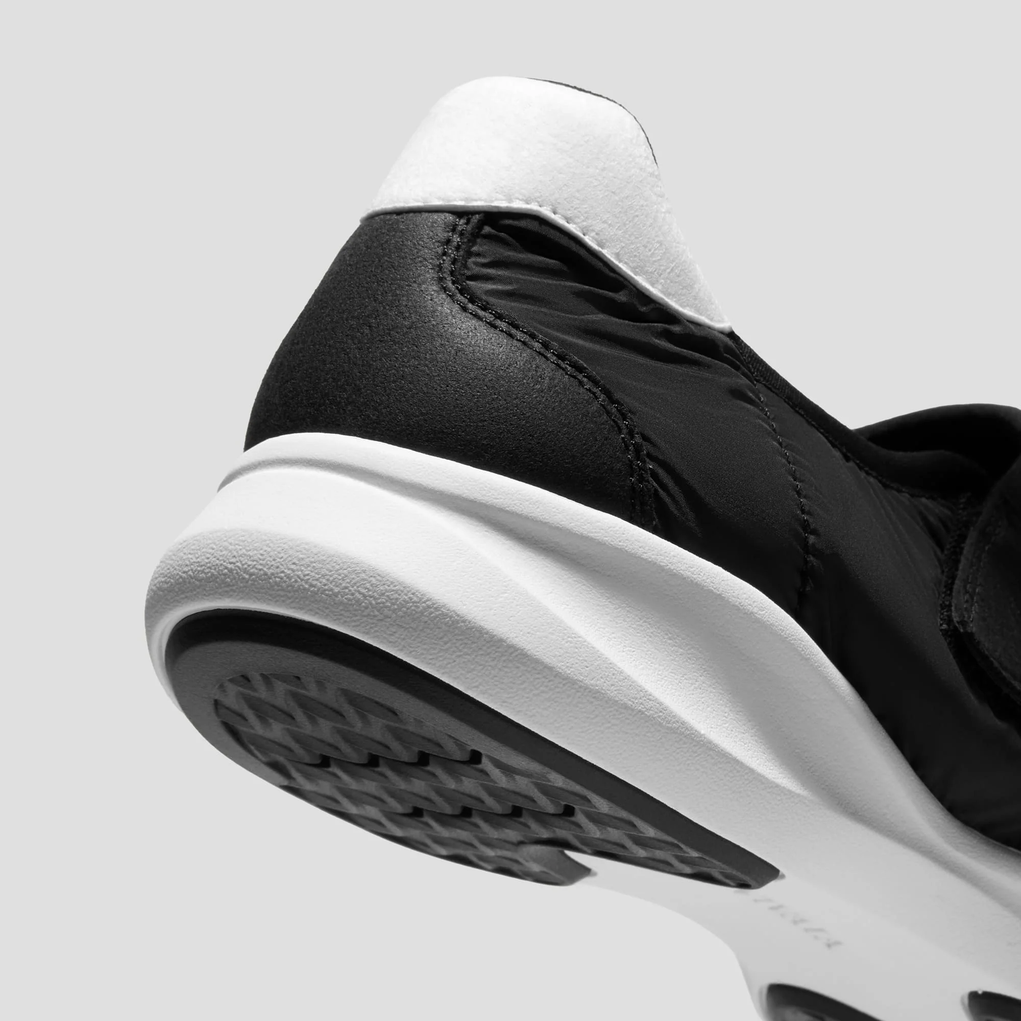 [Ivee] ラウンドトゥ 再生ナイロン メリージェーン スニーカー フラット 