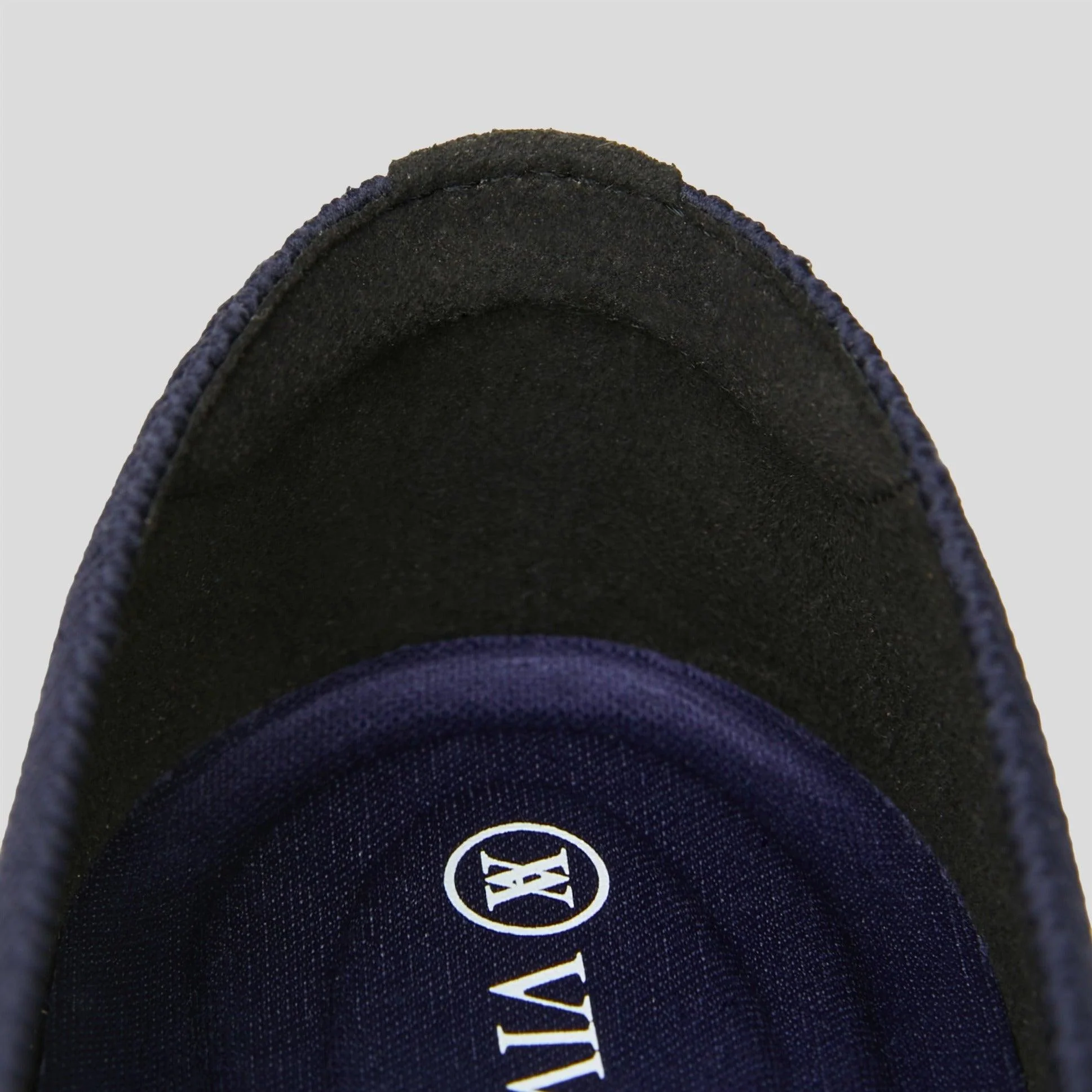 [Aria 5°] ポインテッドトゥ フラットシューズ