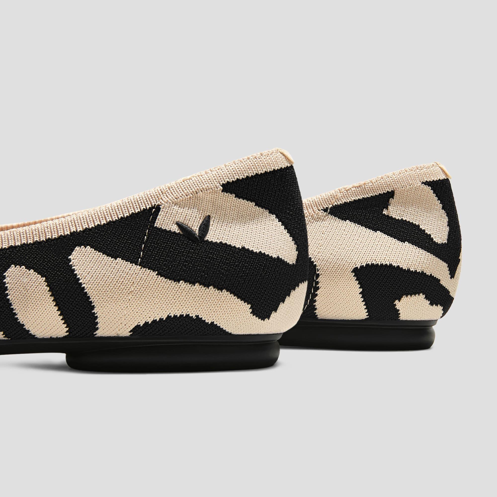 [Bibi] アーモンドトゥ 結びデザイン フラットシューズ