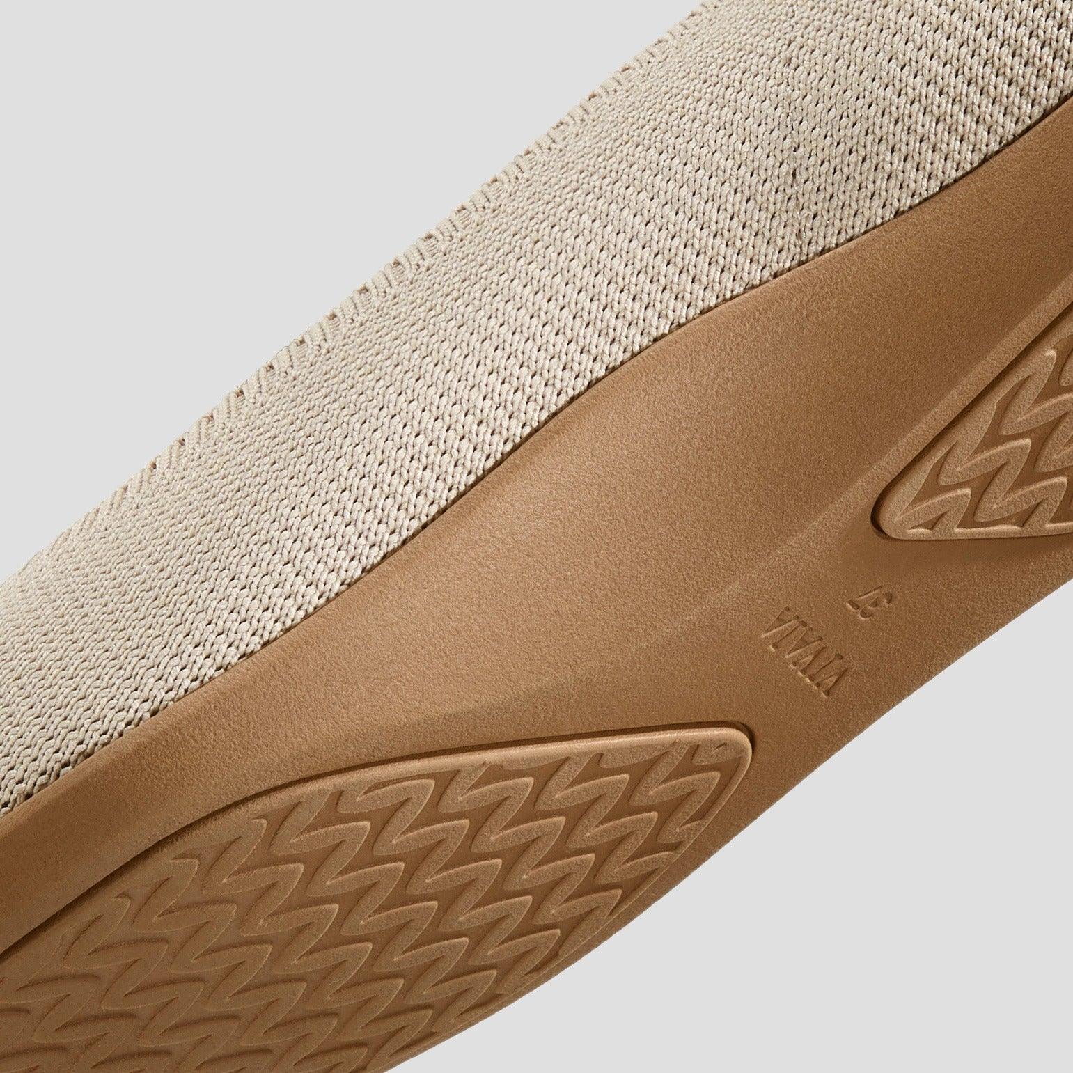 [Aria Walker] ポインテッドトゥ 超軽量 厚底 フラットシューズ