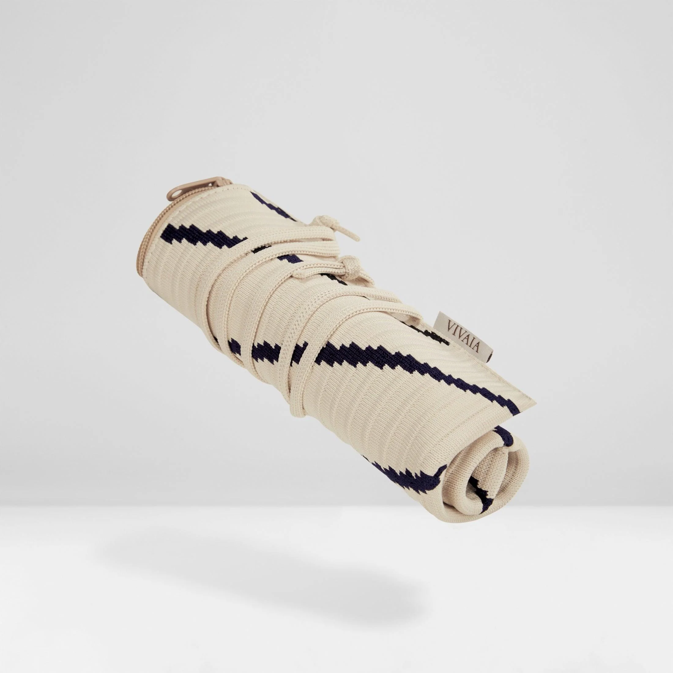 [Lucy] メールバッグ