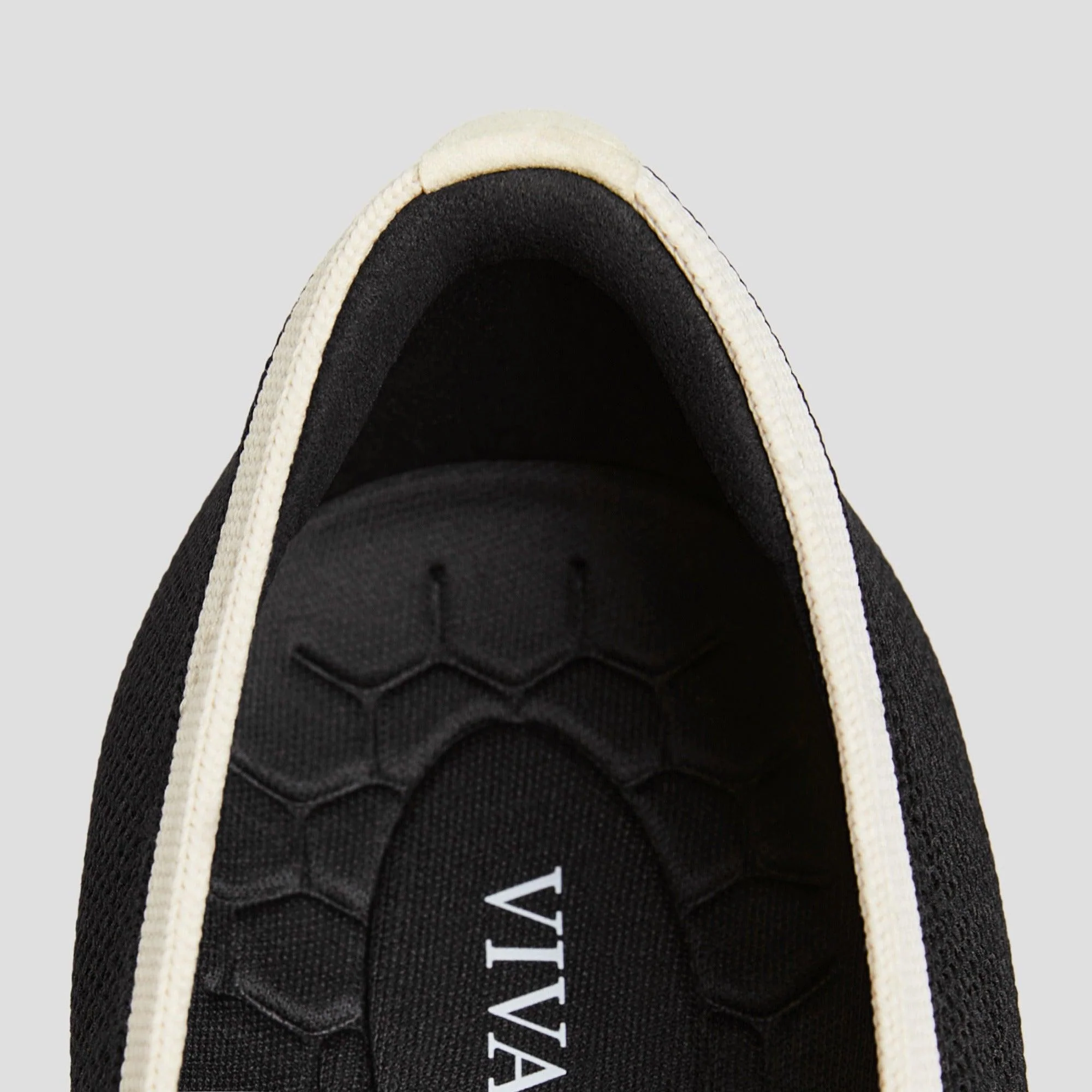 [Francesca] アーモンドトゥ プラットフォーム トラックソールローファー