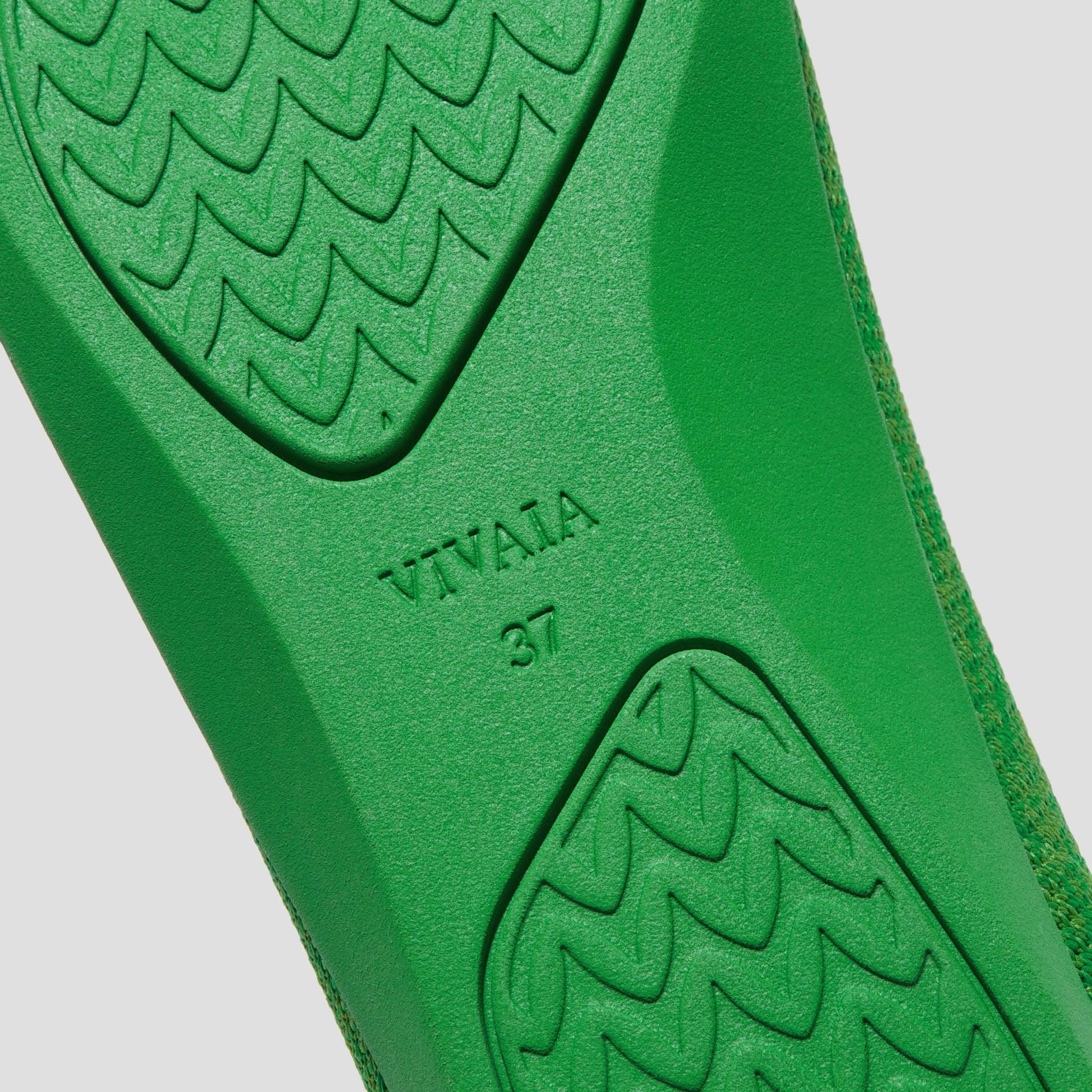 [Aria Walker] ポインテッドトゥ 超軽量 厚底 フラットシューズ