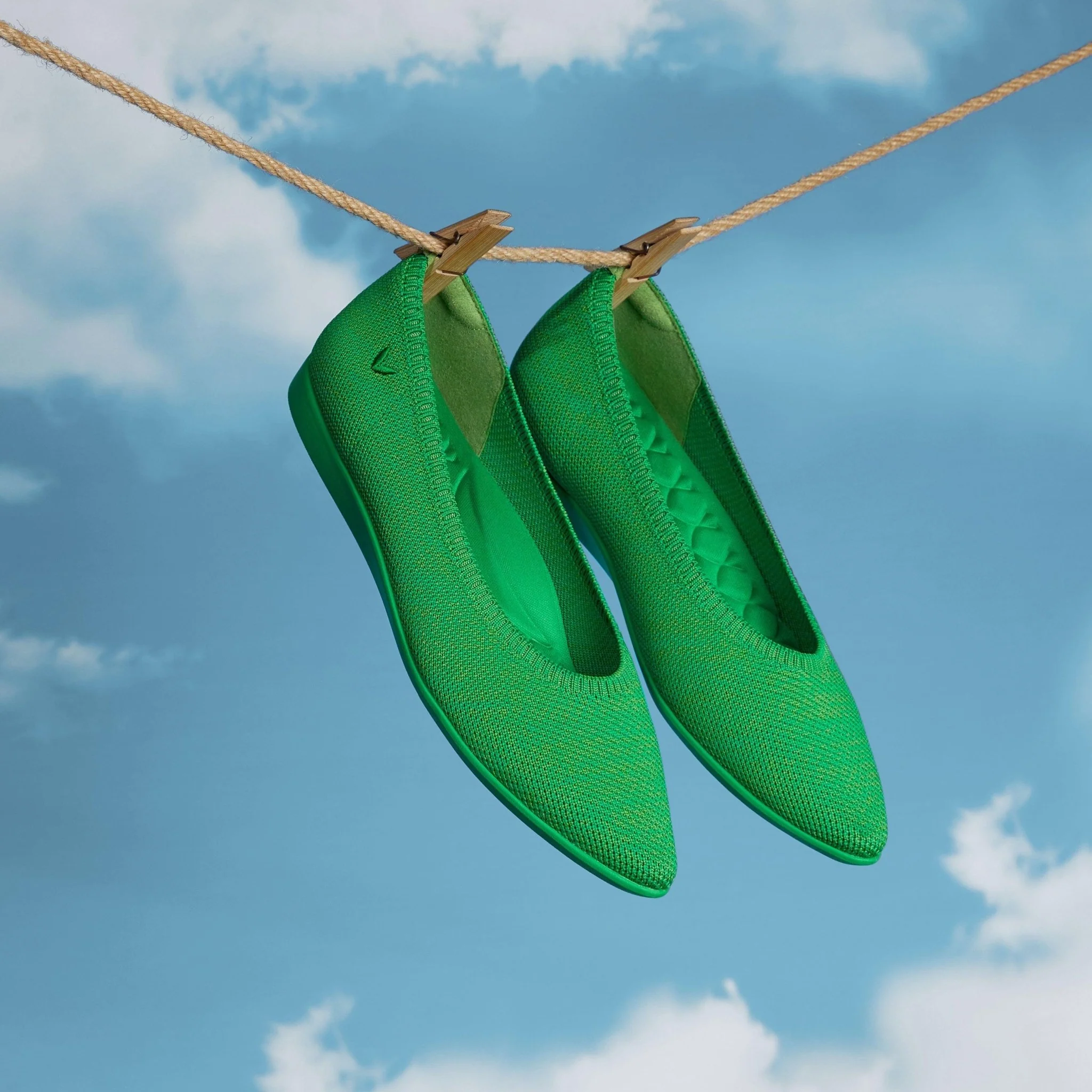 [Aria Walker] ポインテッドトゥ 超軽量 厚底 フラットシューズ