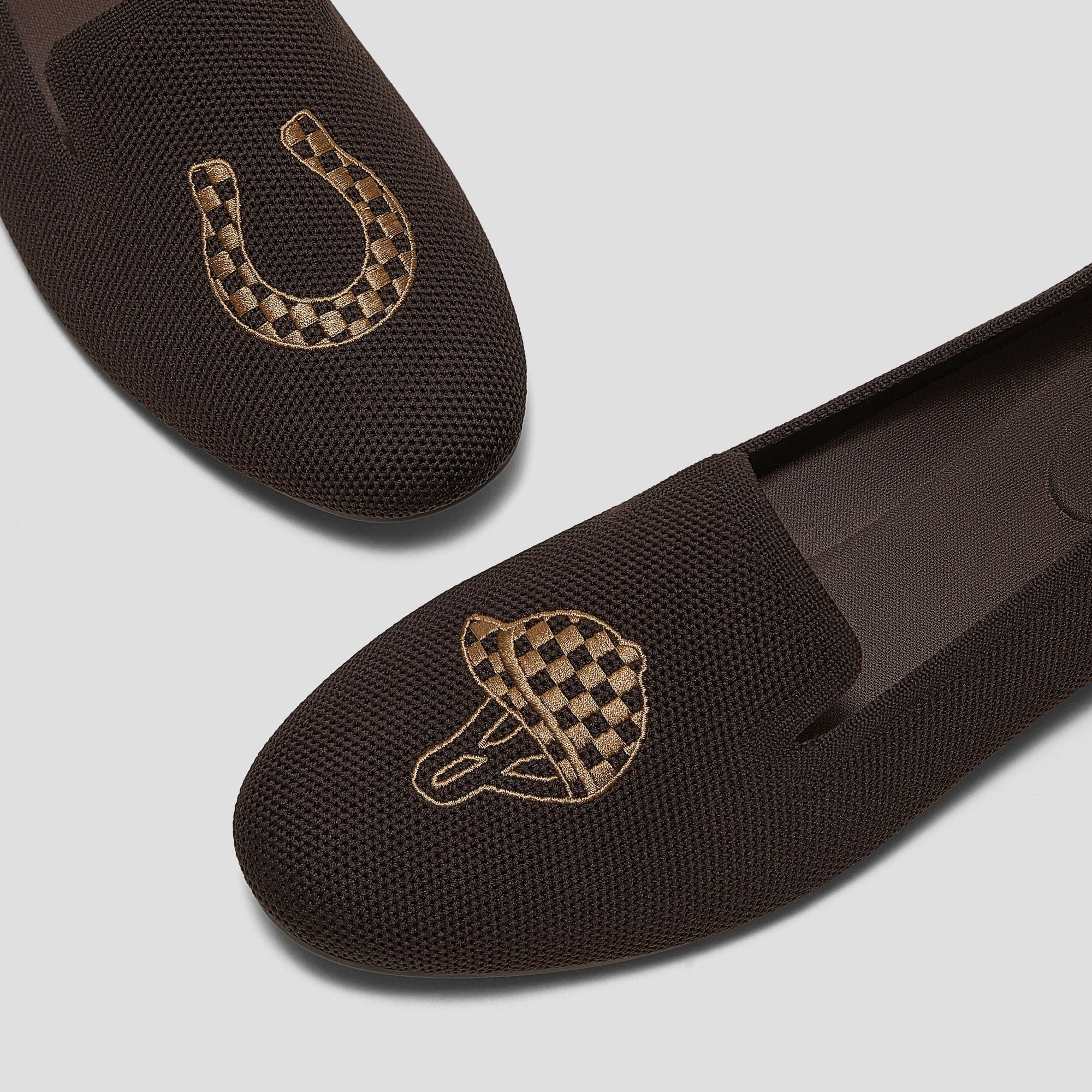 [Audrey] ラウンドトゥ アニマル刺繍 ローファー