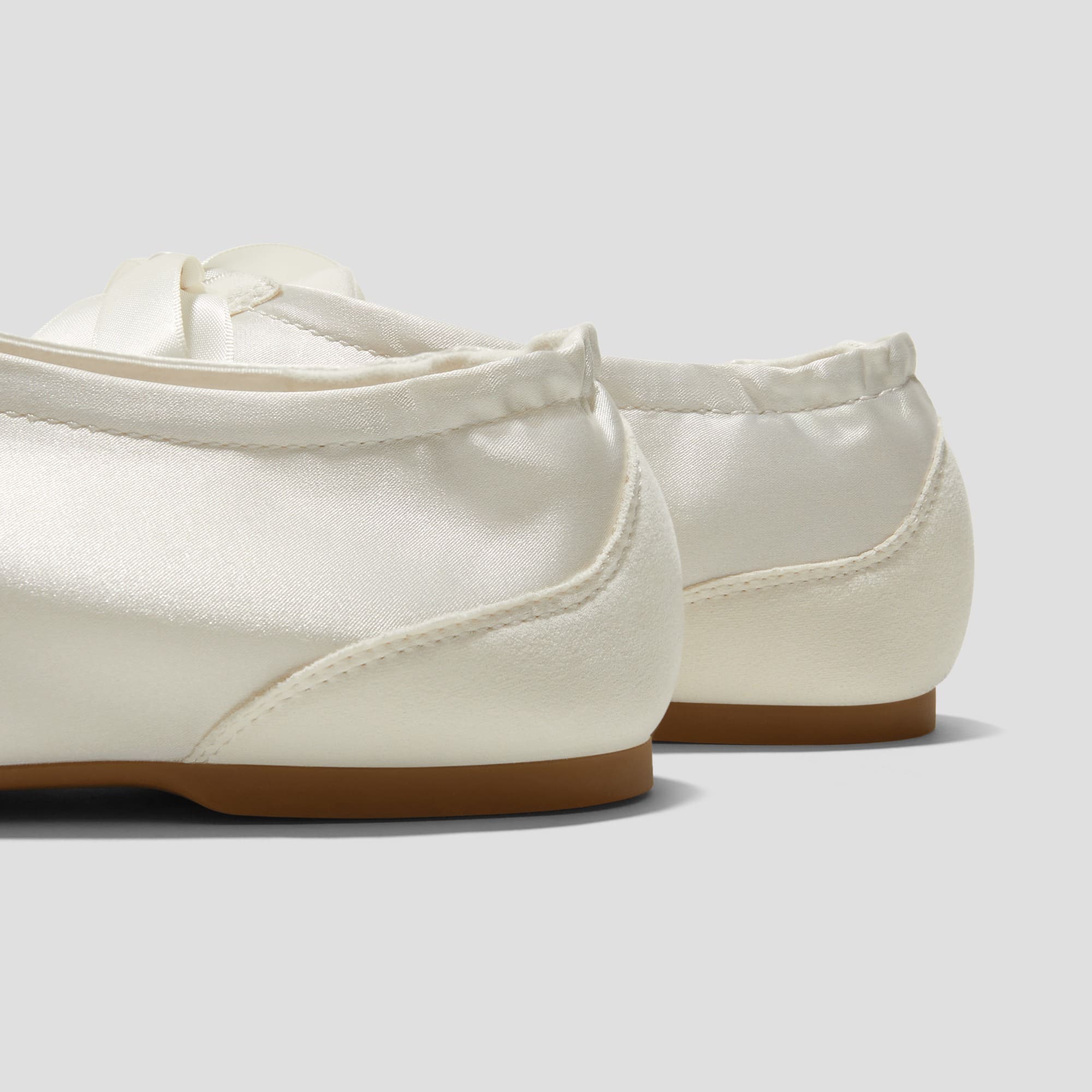 [Cristina] レースアップ サテン スニーカーリーナ