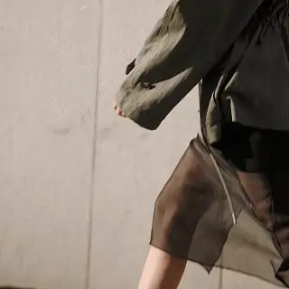 [Selena] ポインテッドトゥ スリングバック キトゥンヒール サンダル