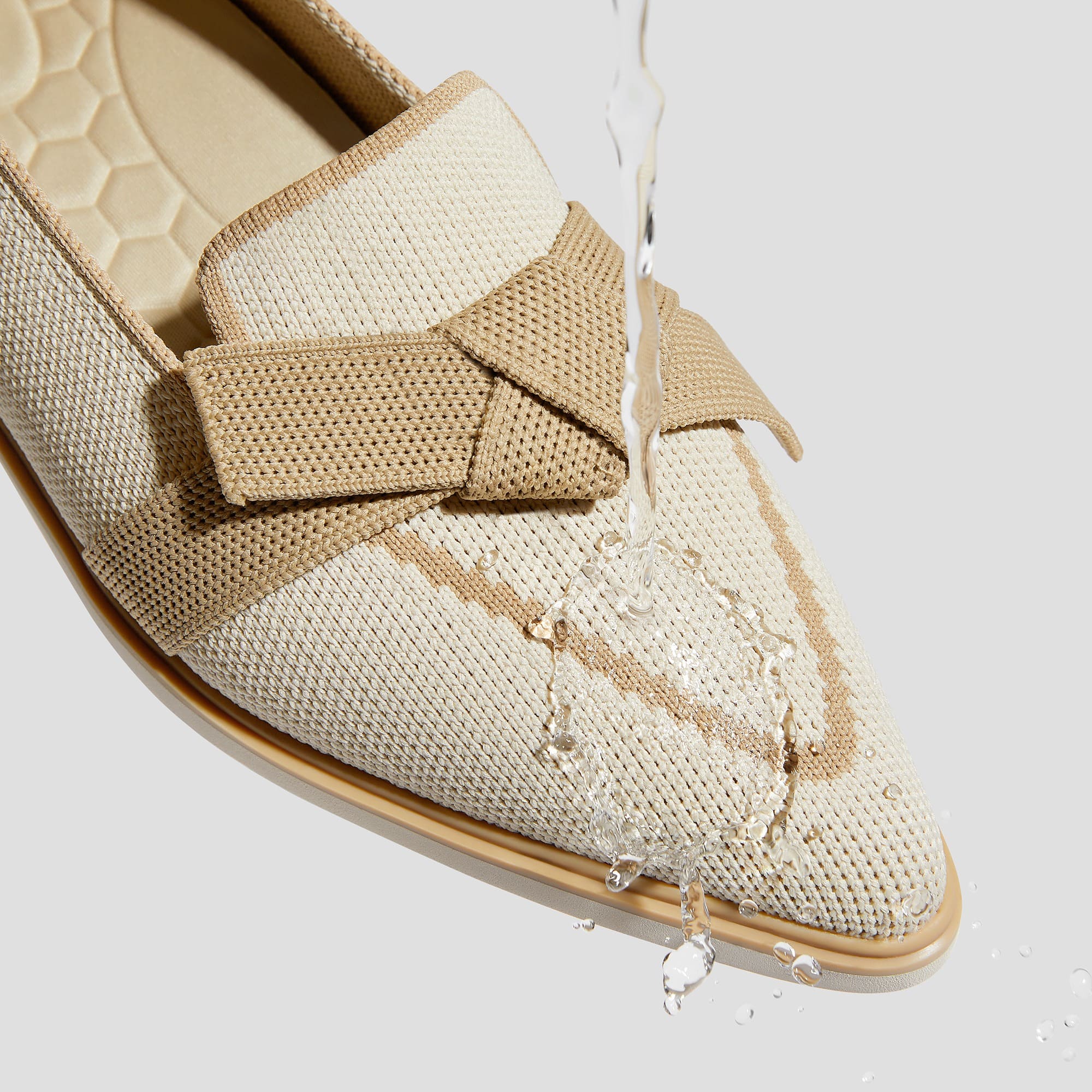 [Valentina] 撥水加工 ポインテッドトゥ リボン付き ローファー