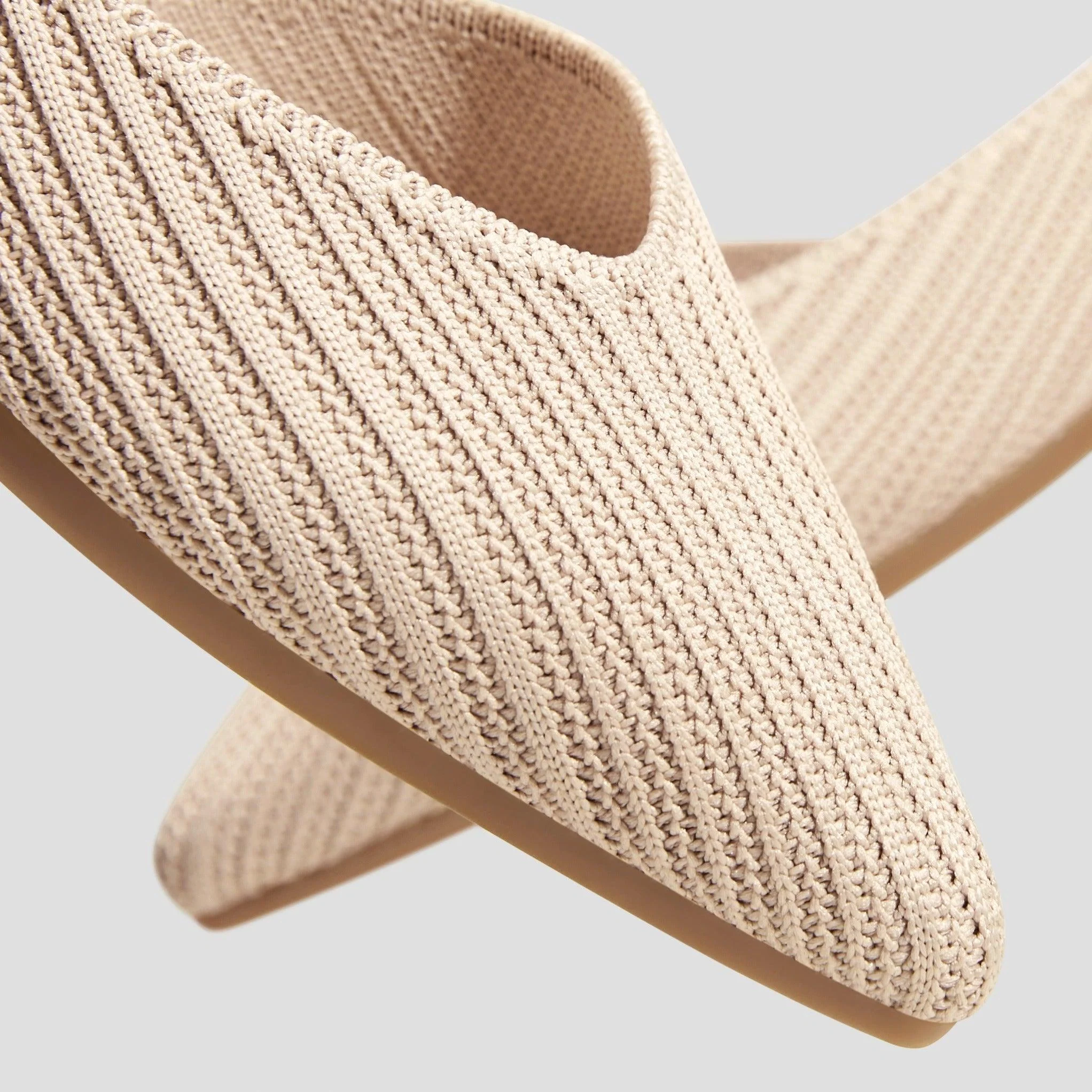 [Melia 2.0] ポインテッドトゥ Vカット フラットシューズ