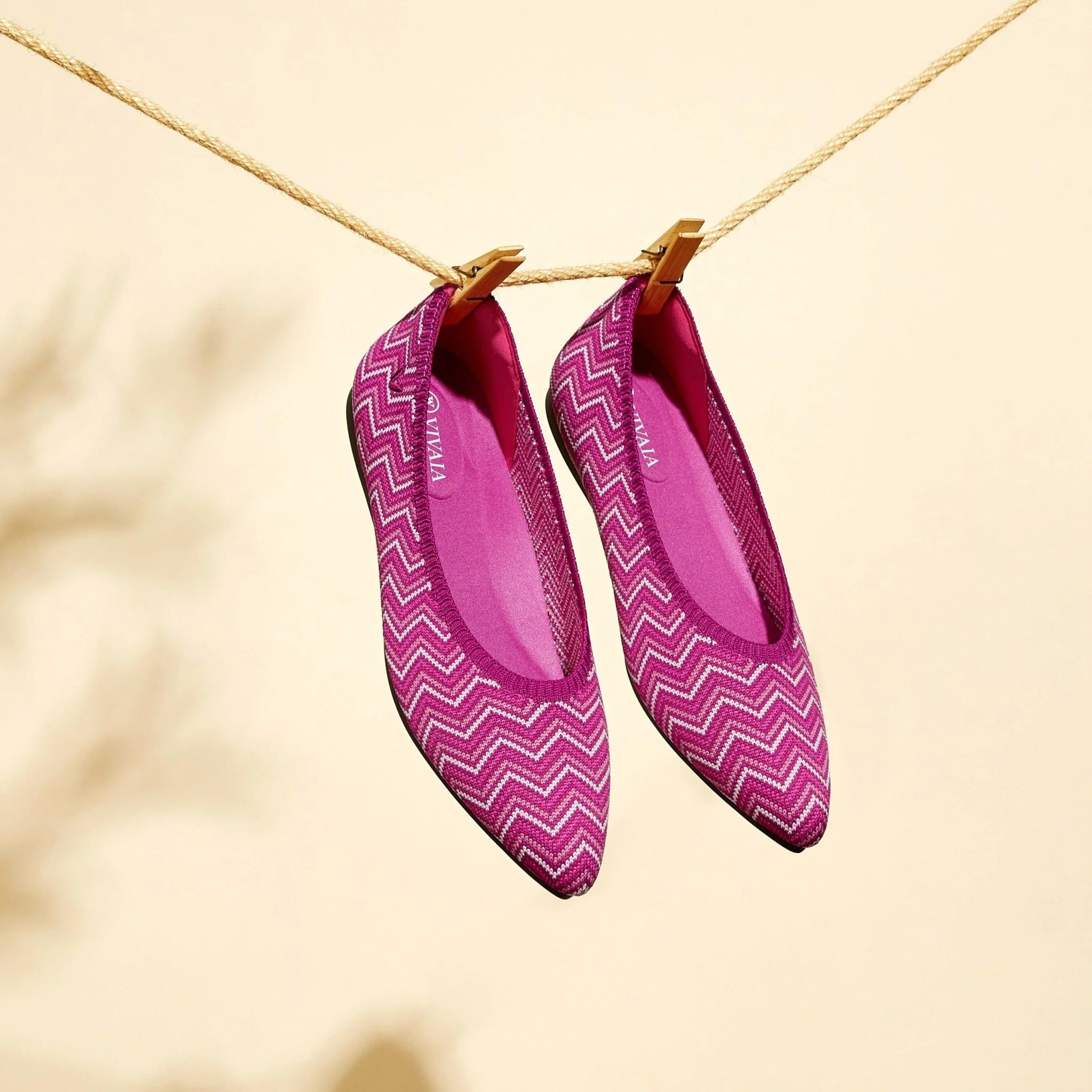 [Aria 5°] ポインテッドトゥ フラットシューズ