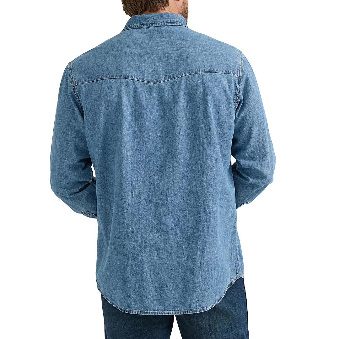Wrangler Men's Classic Fit Denim Long Sleeve Snap Shirt