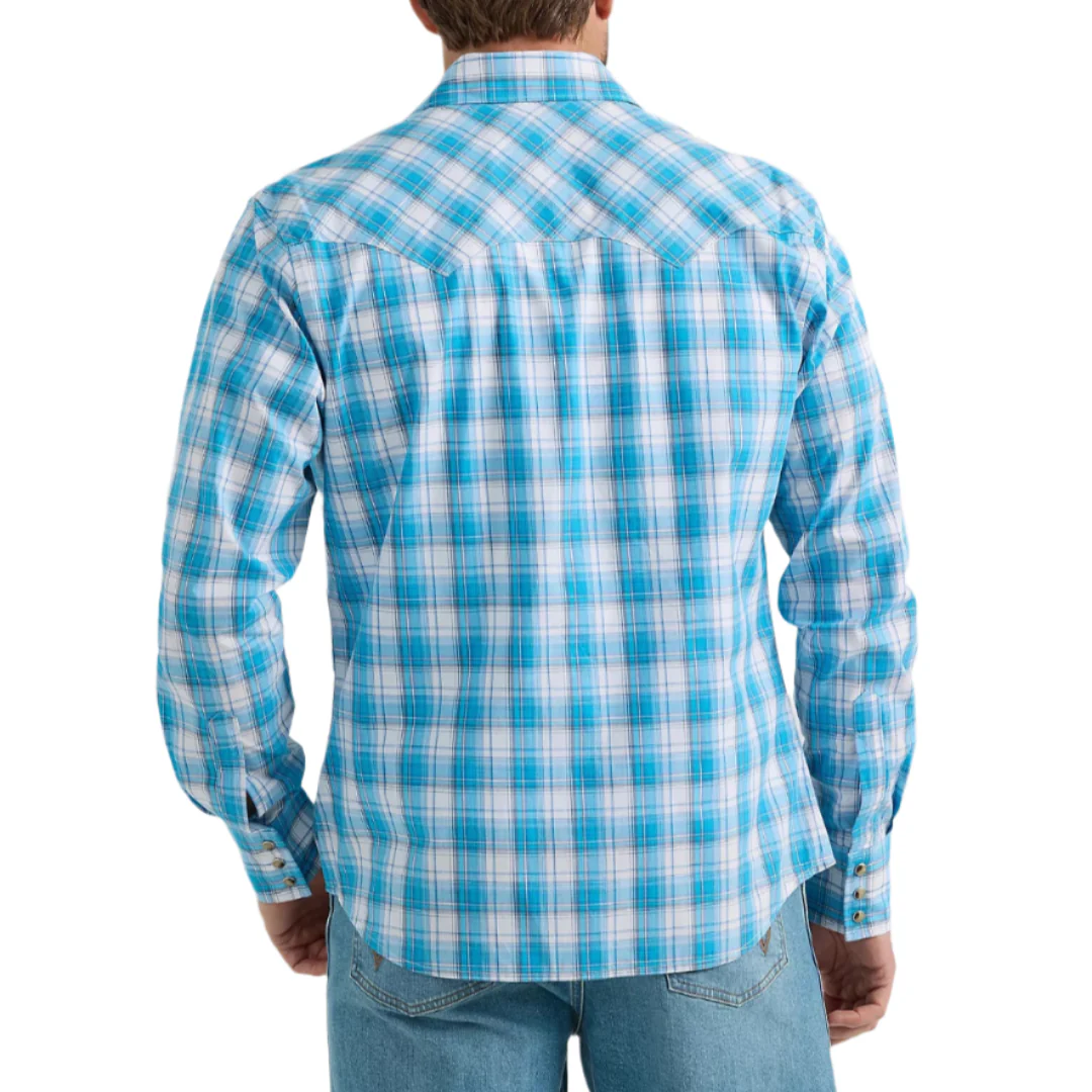 Wrangler Men's Retro Plaid Long Sleeve Snap Shirt