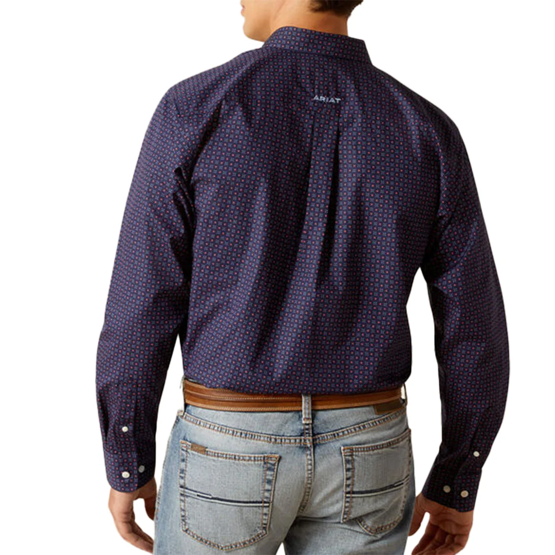 Ariat Men's Wrinkle Free Wells Fitted Long Sleeve Button Shirt