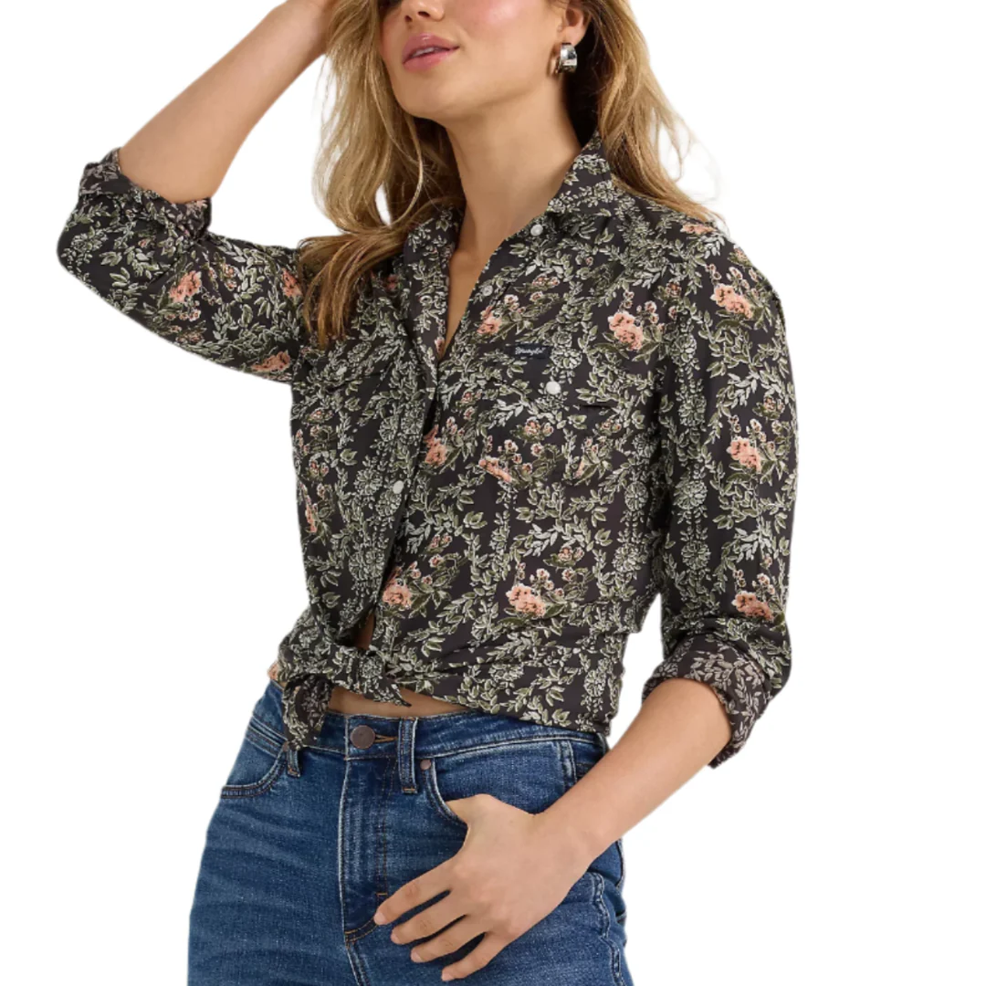 Wrangler Women's Floral Slim Western Long Sleeve Snap Shirt