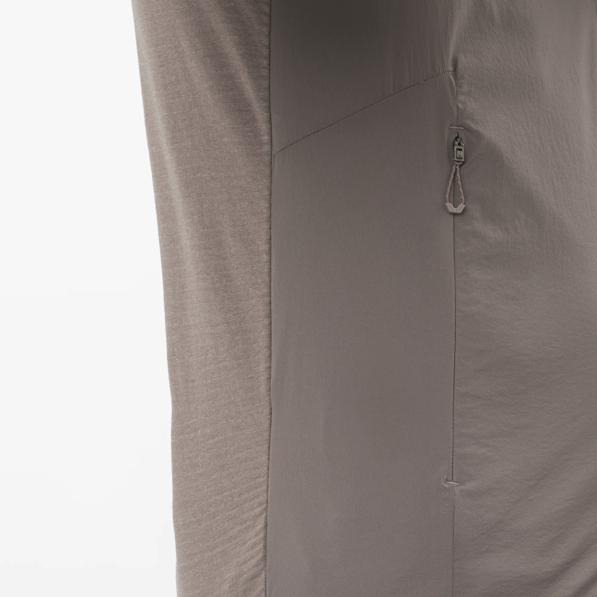 ESSENTIAL LIGHTWARM HYBRID