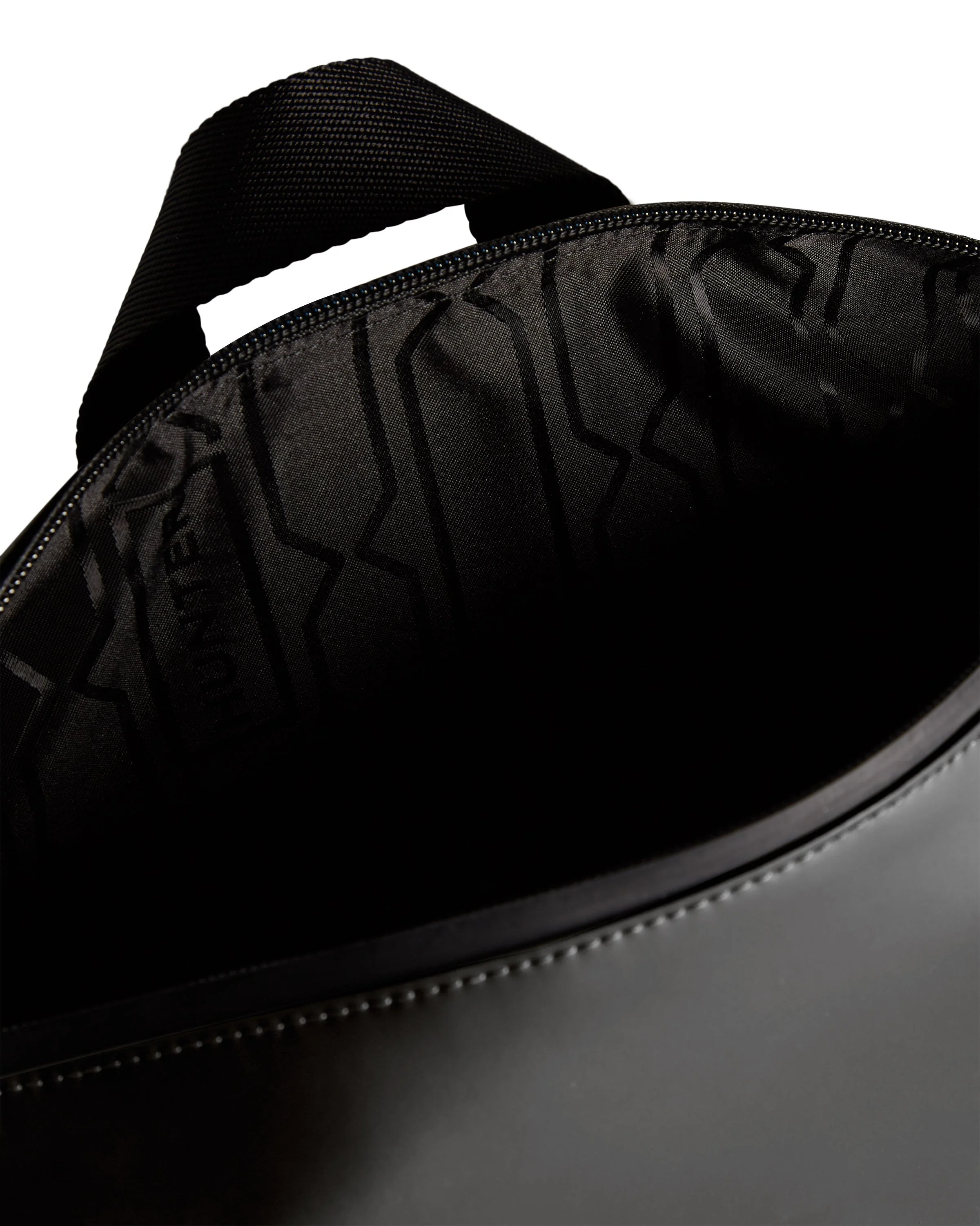 オリジナル ラージ トップクリップ バックパック  -  ラバーレザー  -  ブラック