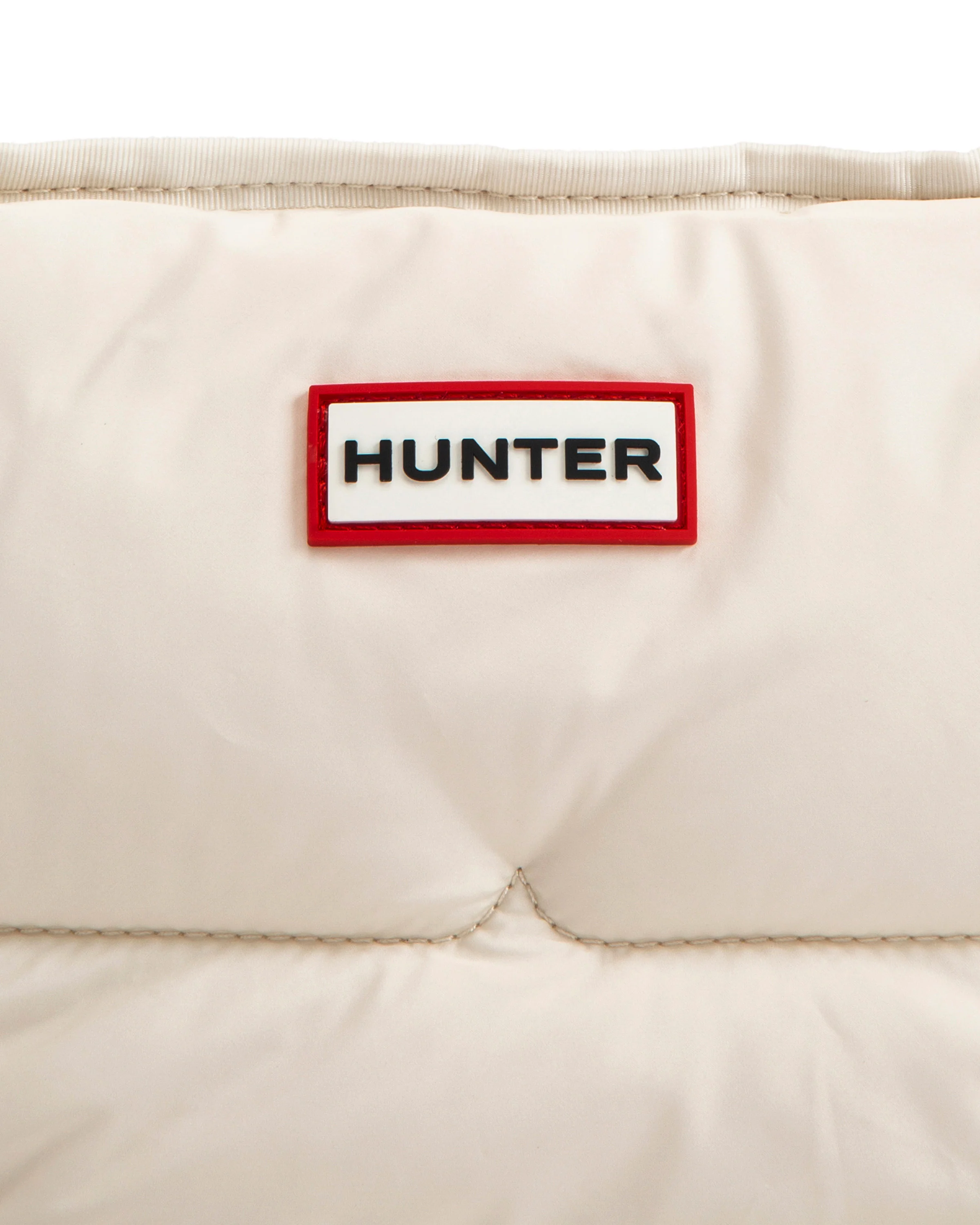 フレイムド パファー ミディ ホーボー - ホワイト ウィロー